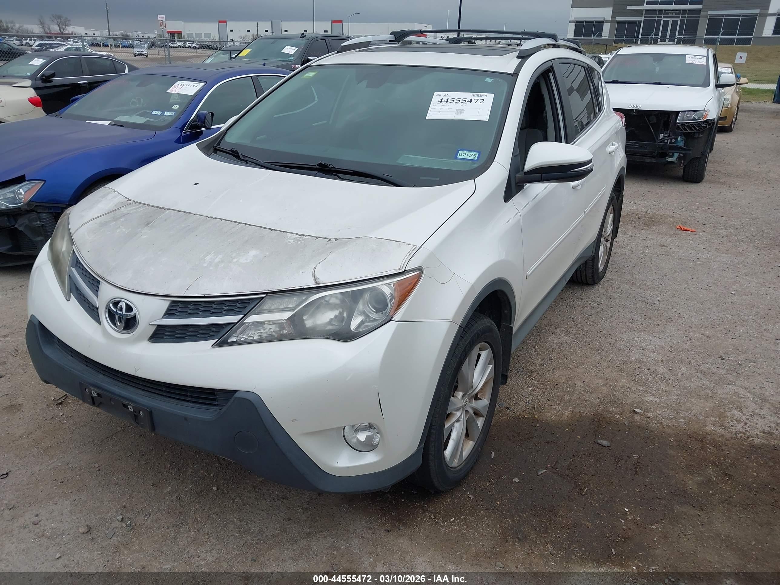 TOYOTA RAV4 image 2