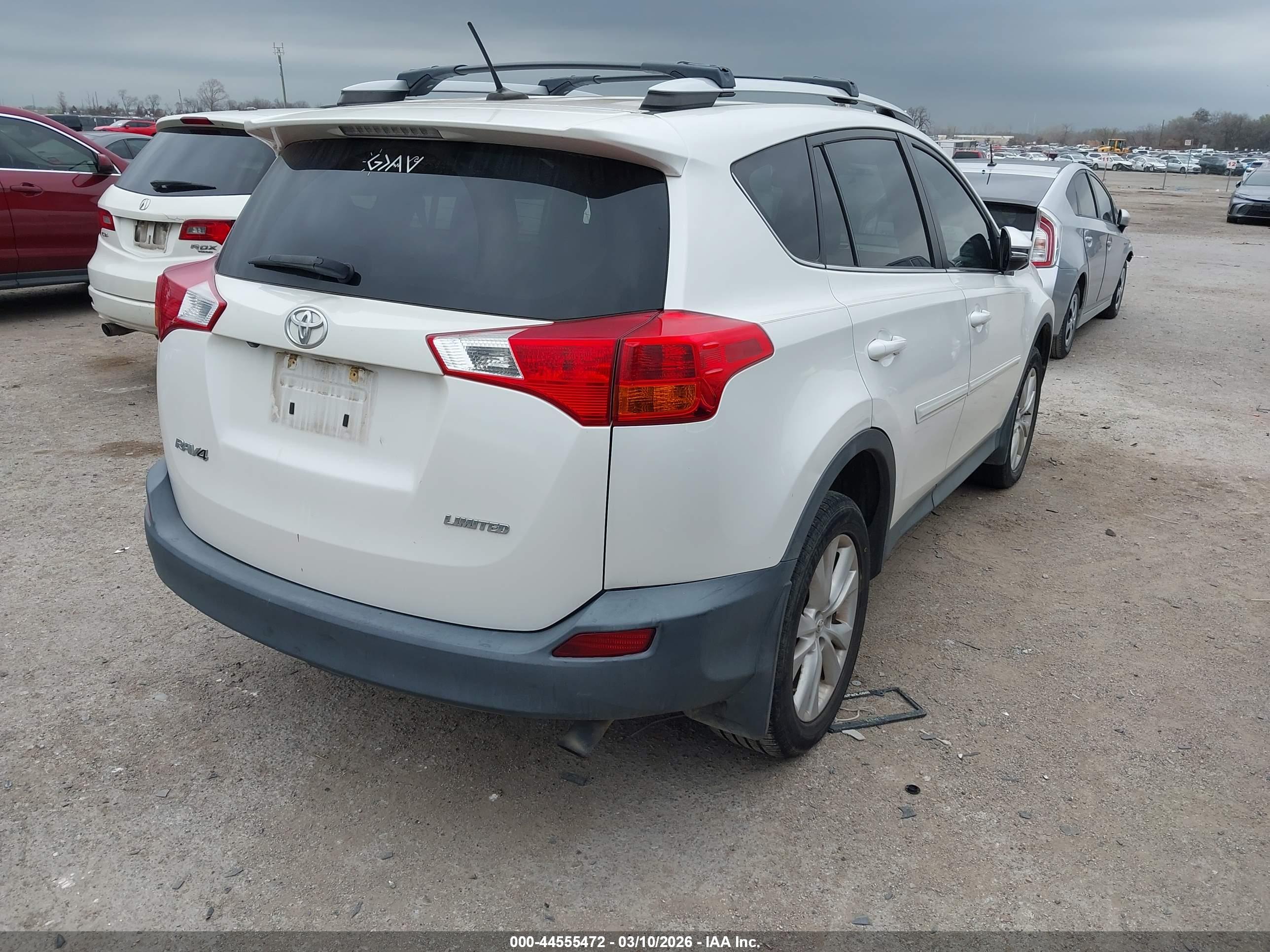 TOYOTA RAV4 image 4