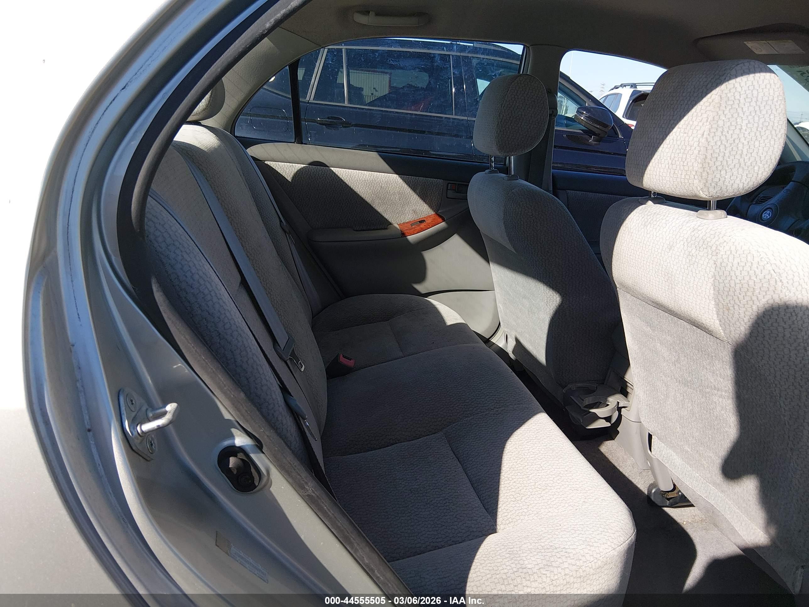 TOYOTA COROLLA image 8