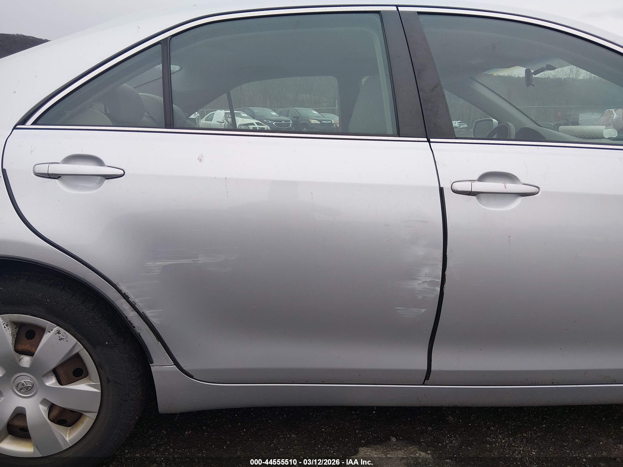 TOYOTA CAMRY image 6