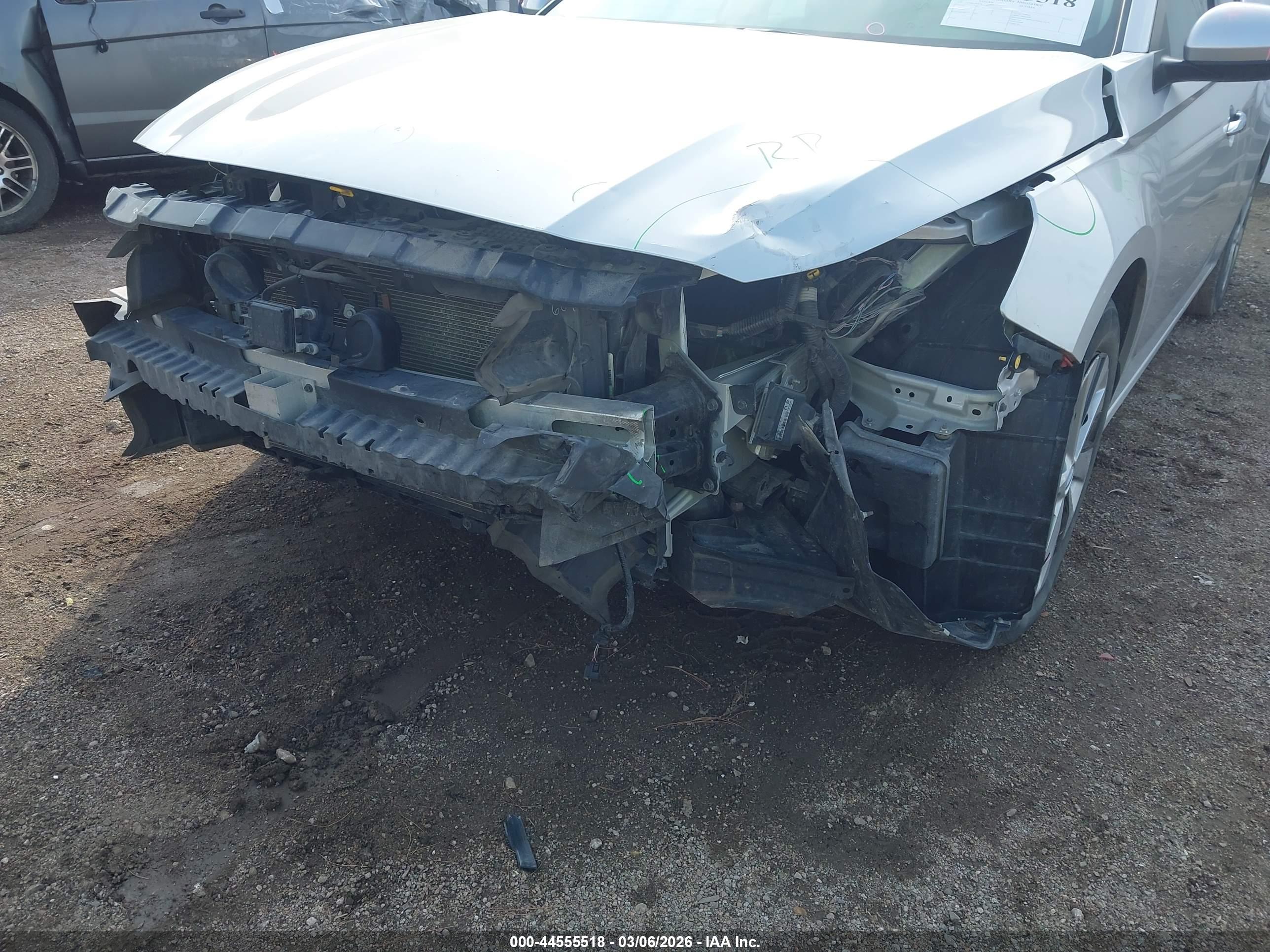 NISSAN ALTIMA image 6