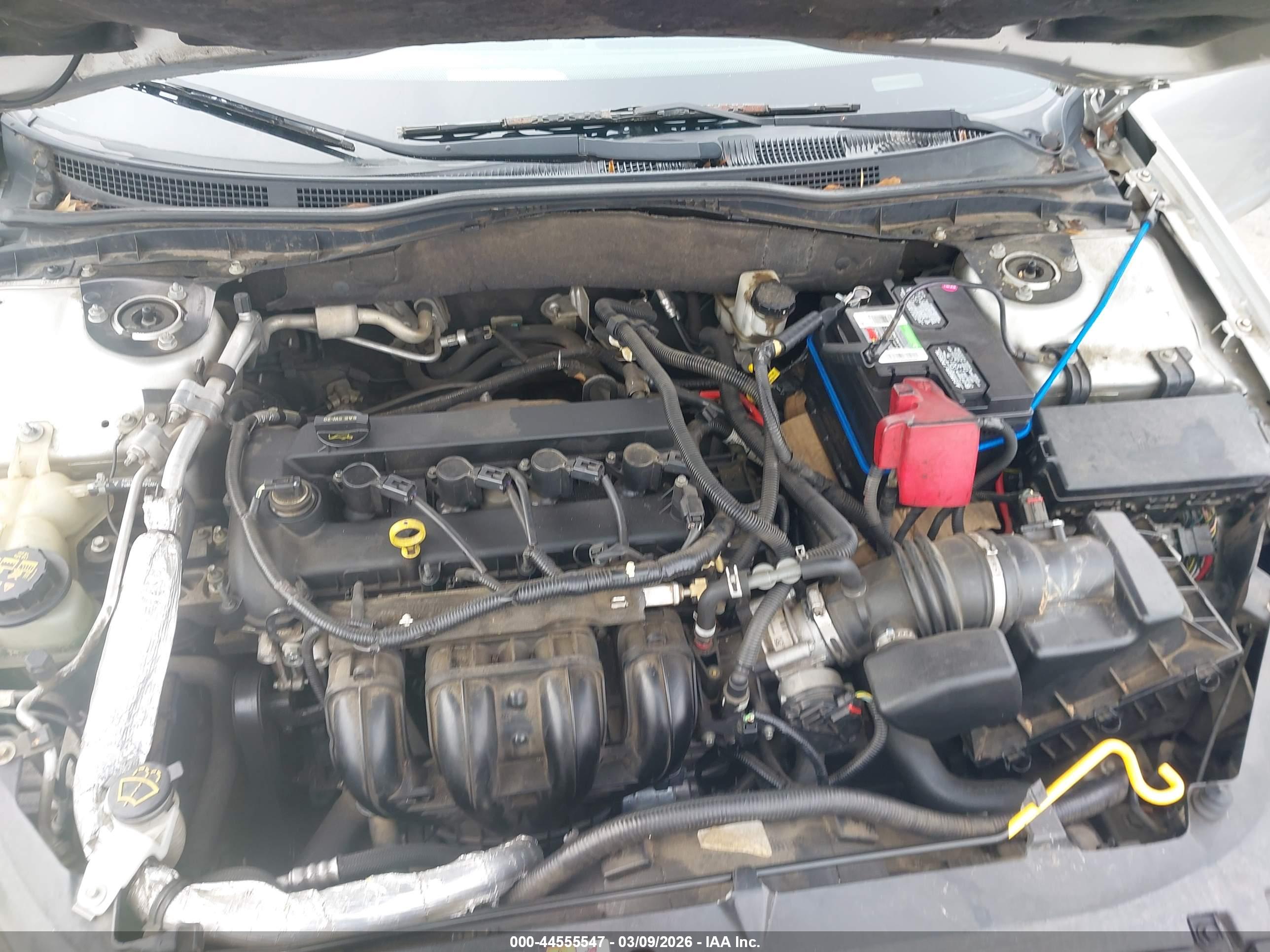 FORD FUSION image 10