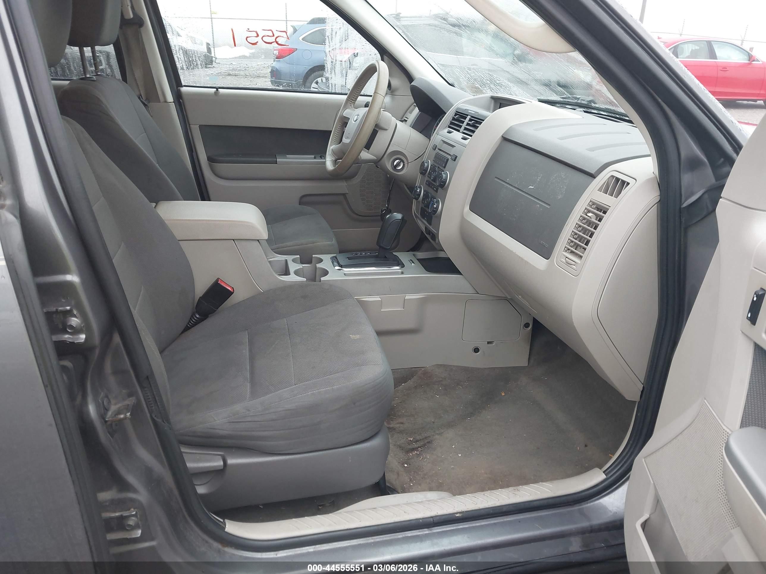 FORD ESCAPE image 5