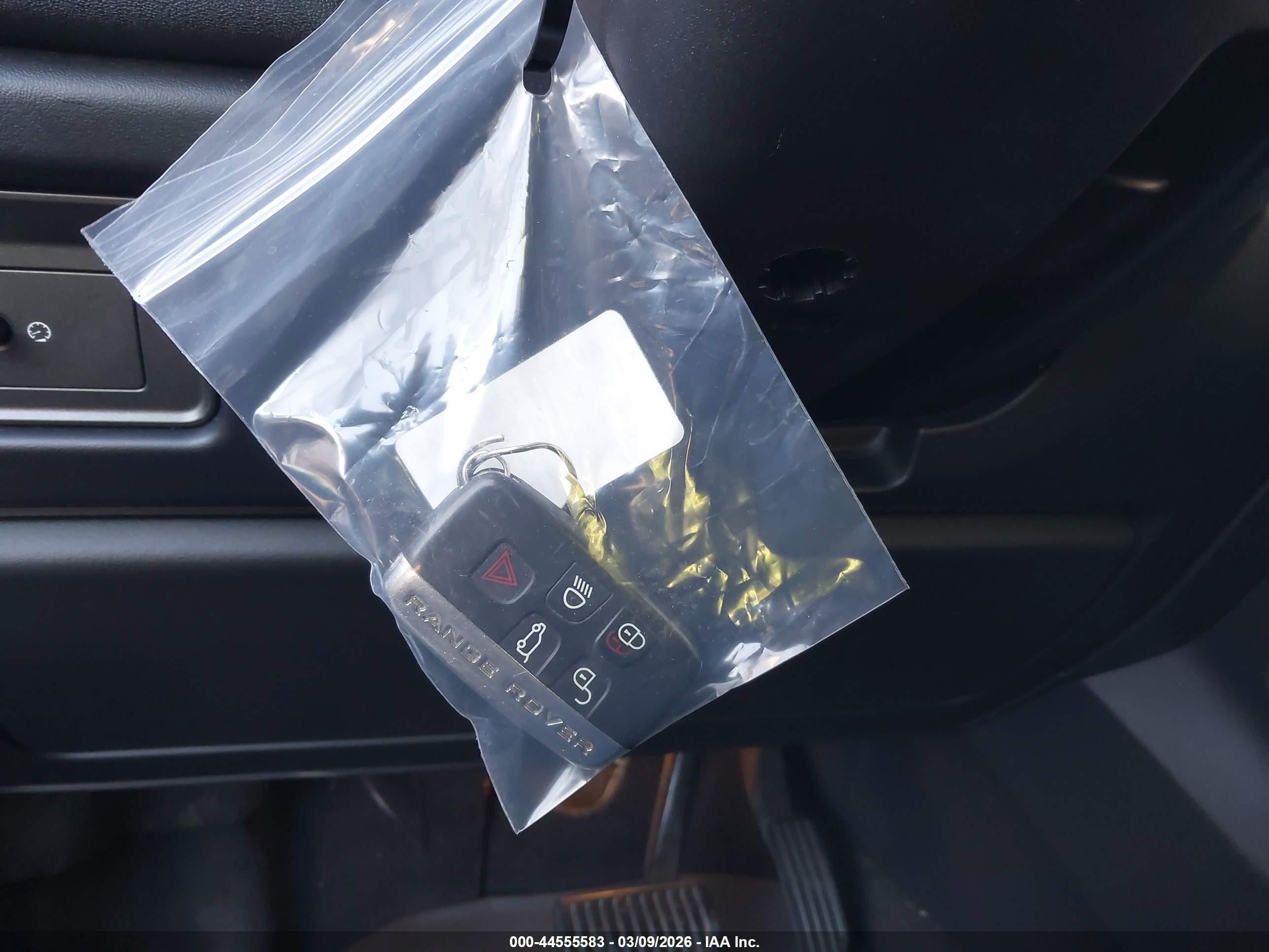 LAND ROVER image 11
