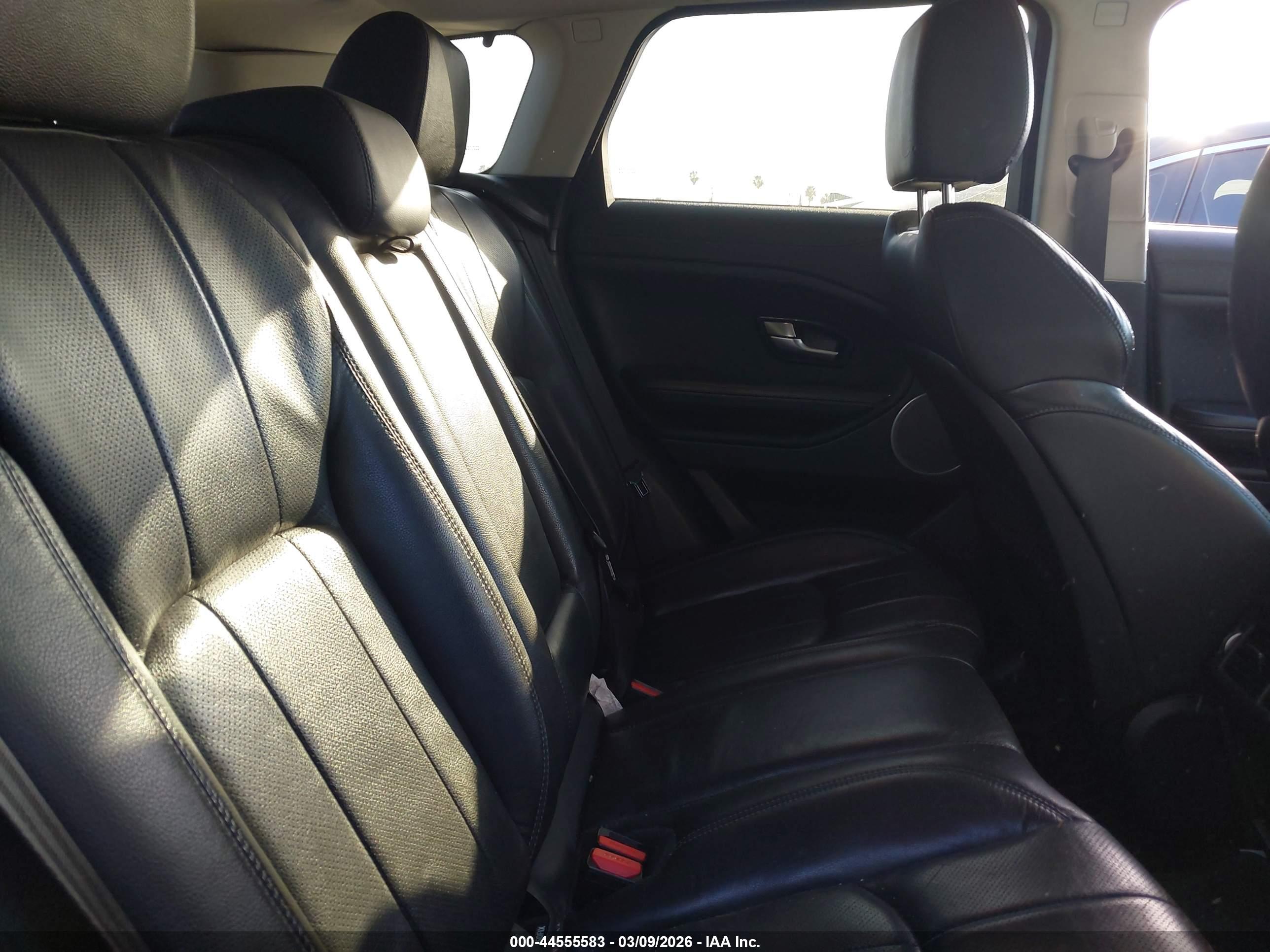 LAND ROVER image 8