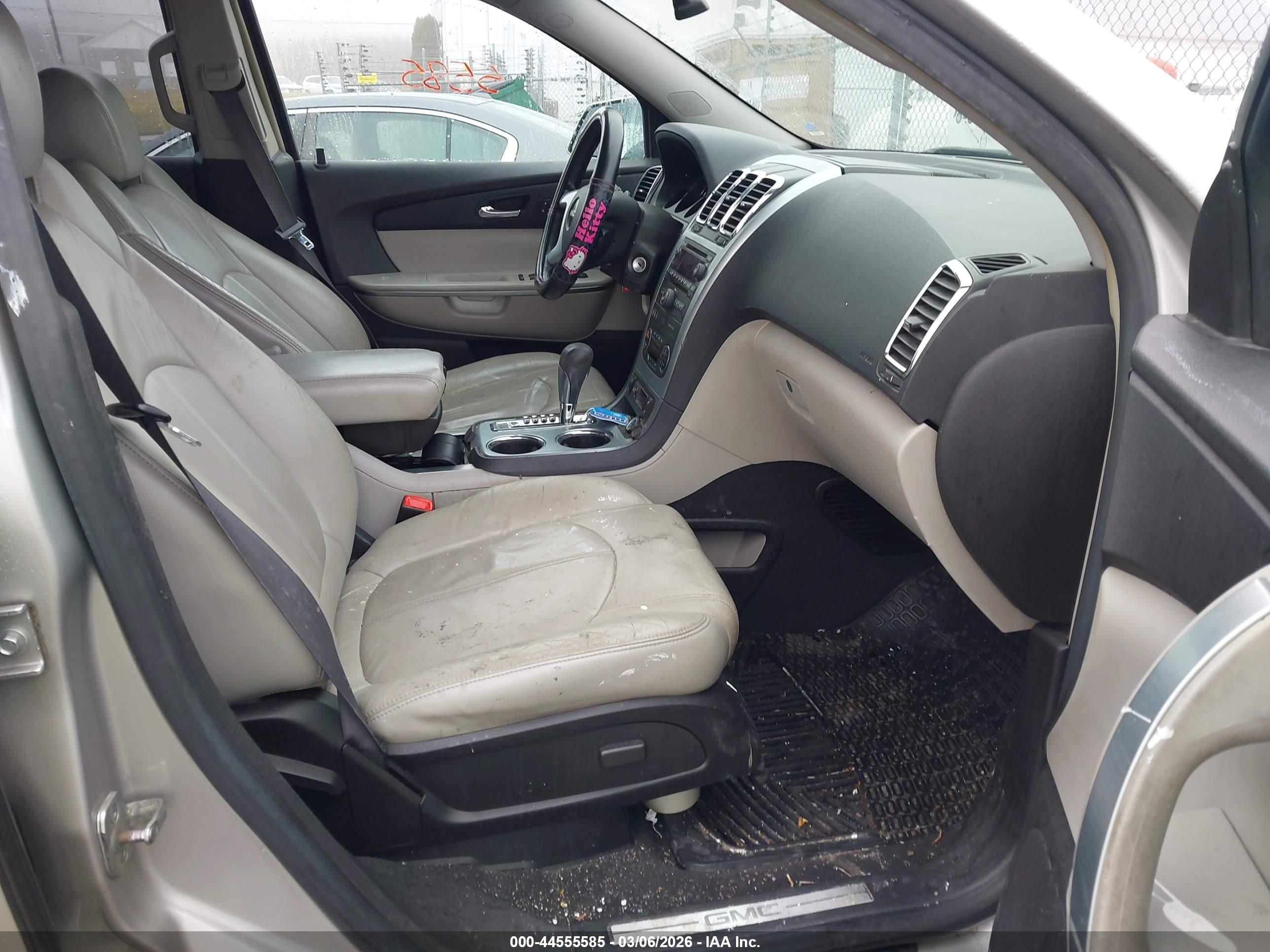 GMC ACADIA image 5