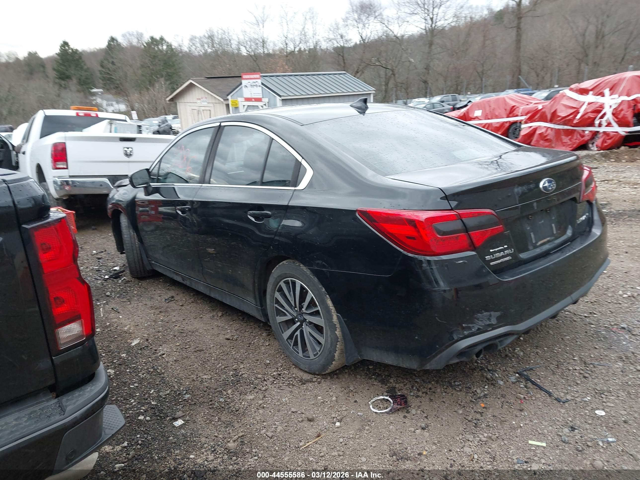 SUBARU LEGACY image 3