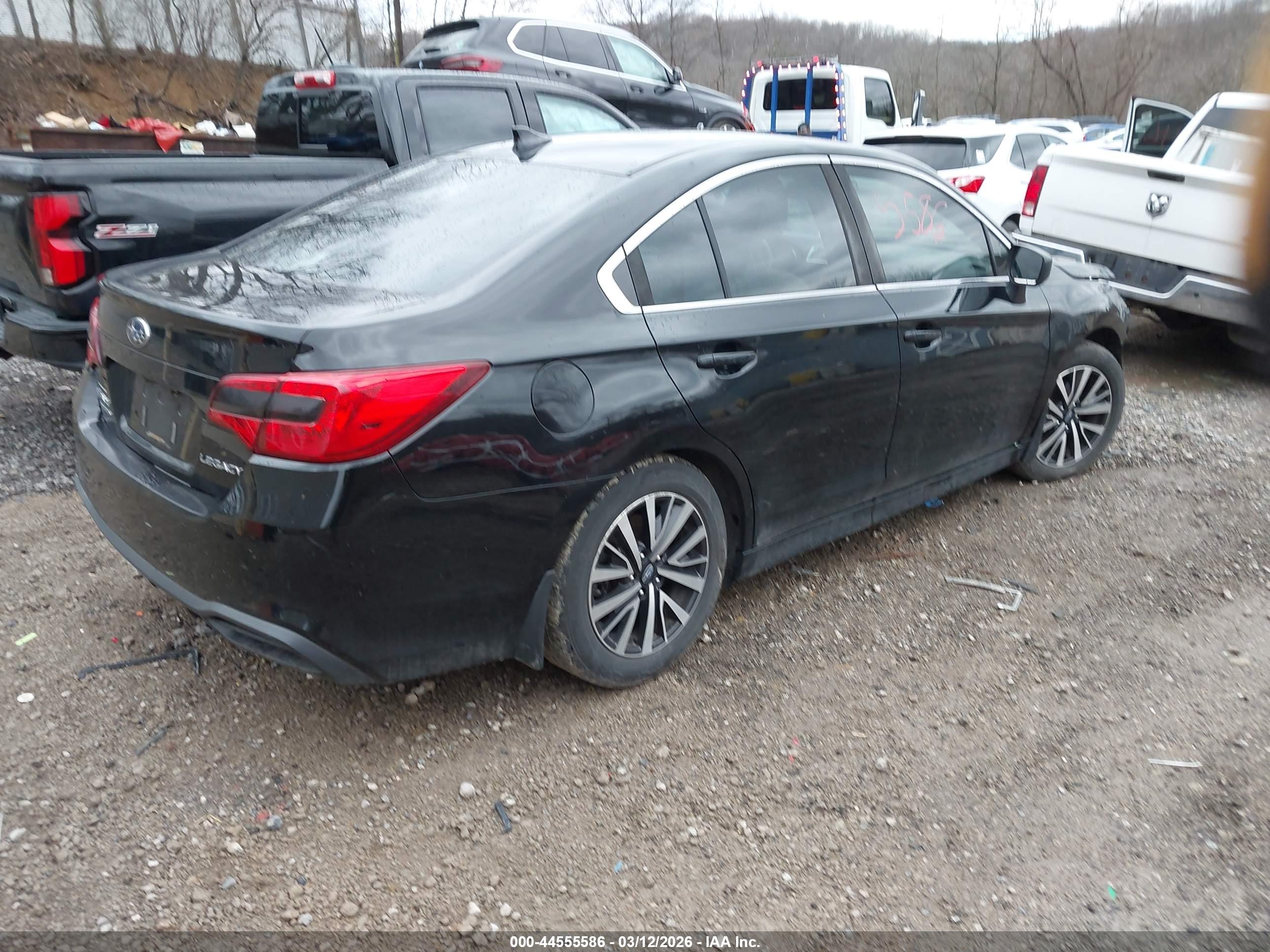 SUBARU LEGACY image 4