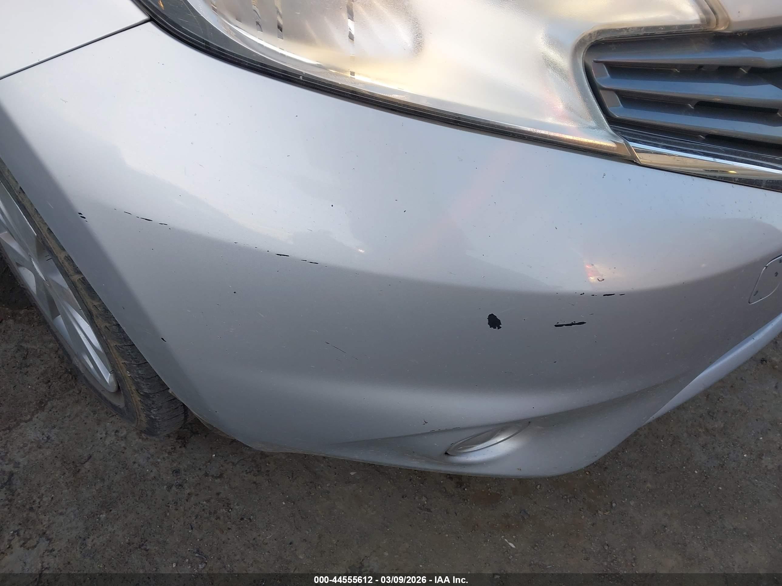 NISSAN VERSA image 6