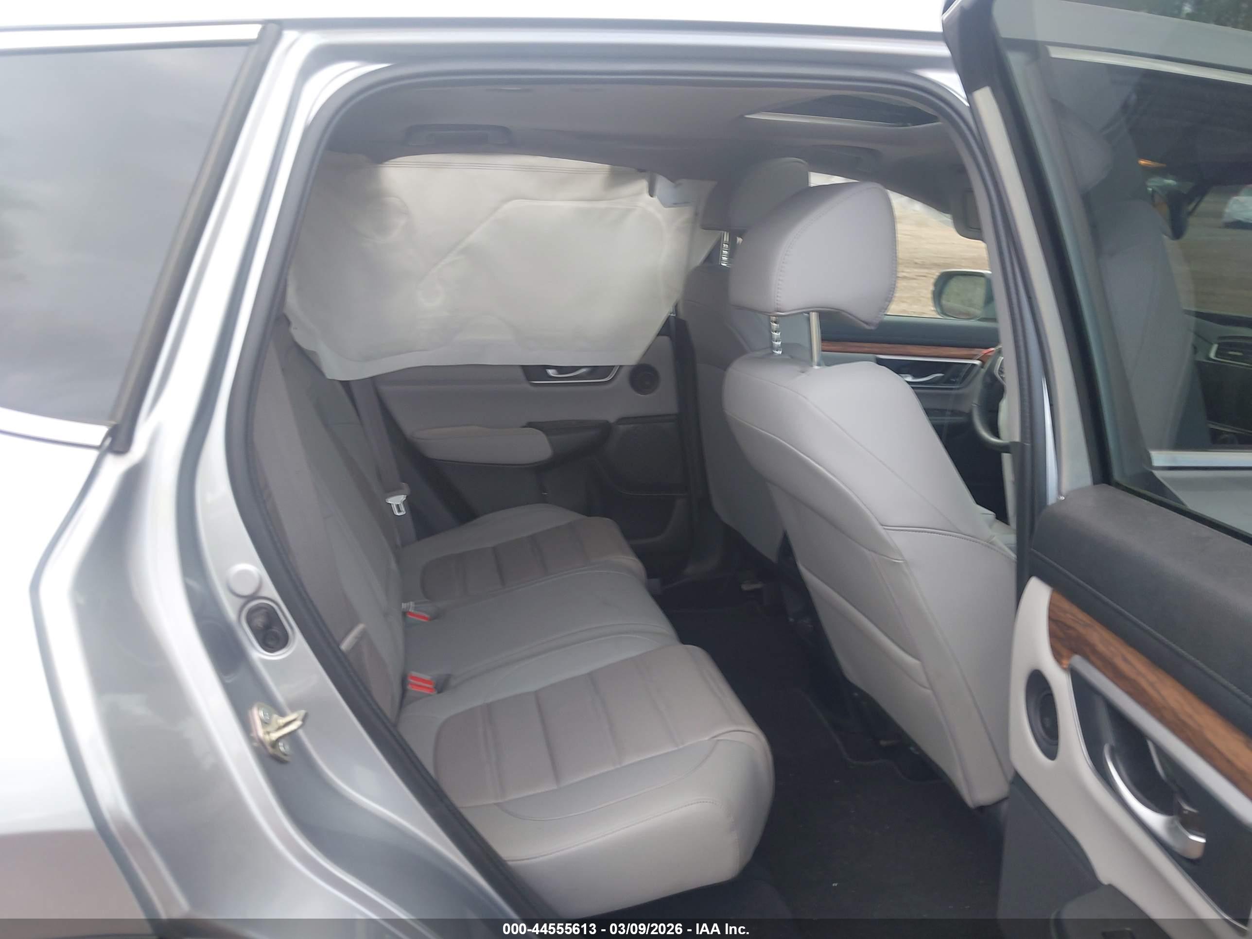HONDA CR-V image 8