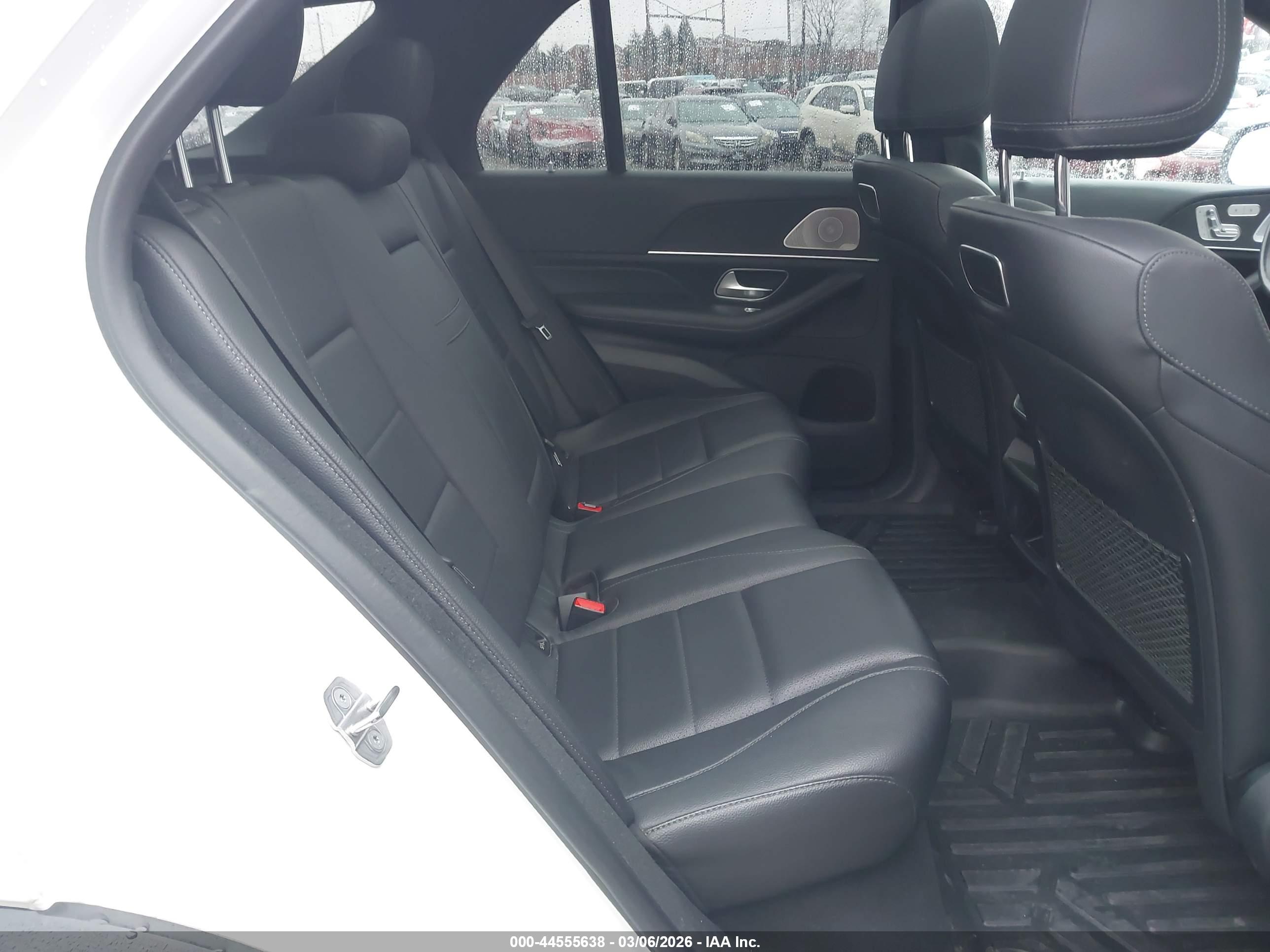 MERCEDES-BENZ GLE image 8