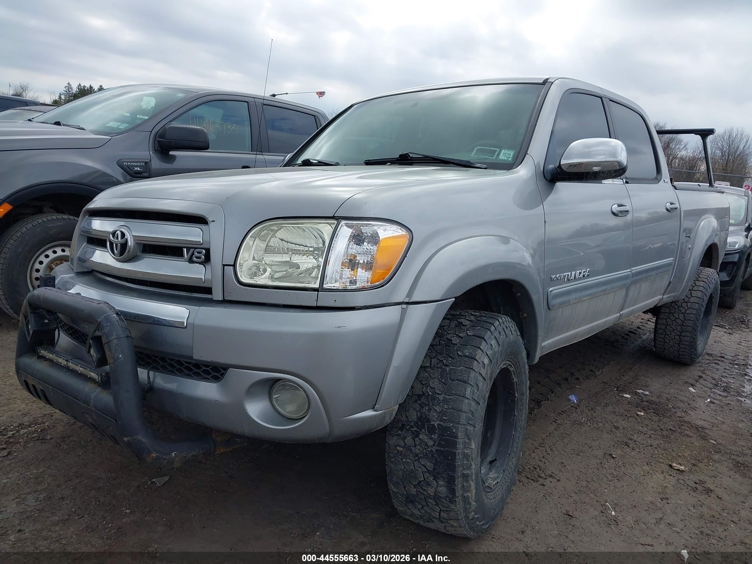TOYOTA TUNDRA image 2
