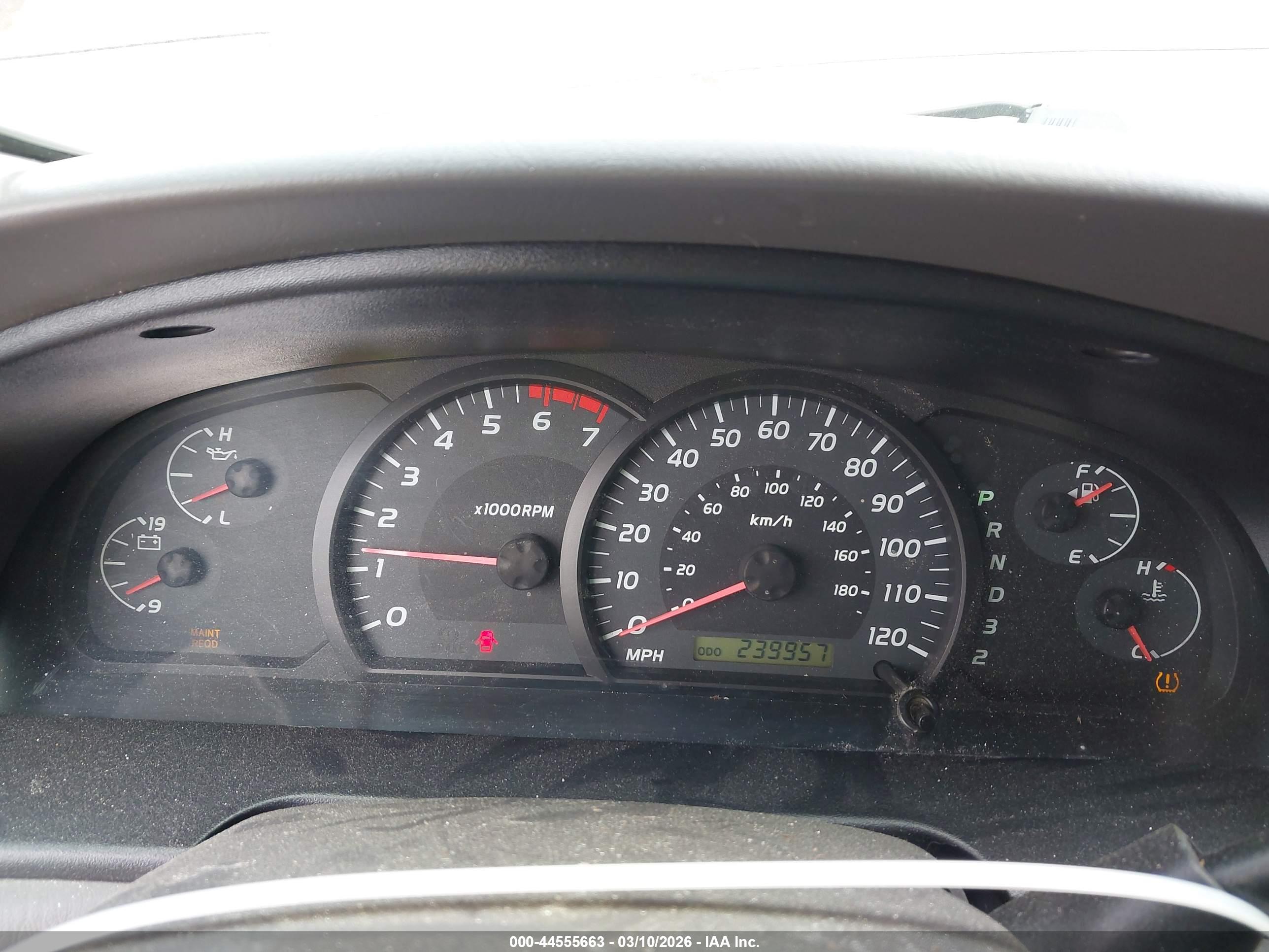 TOYOTA TUNDRA image 7
