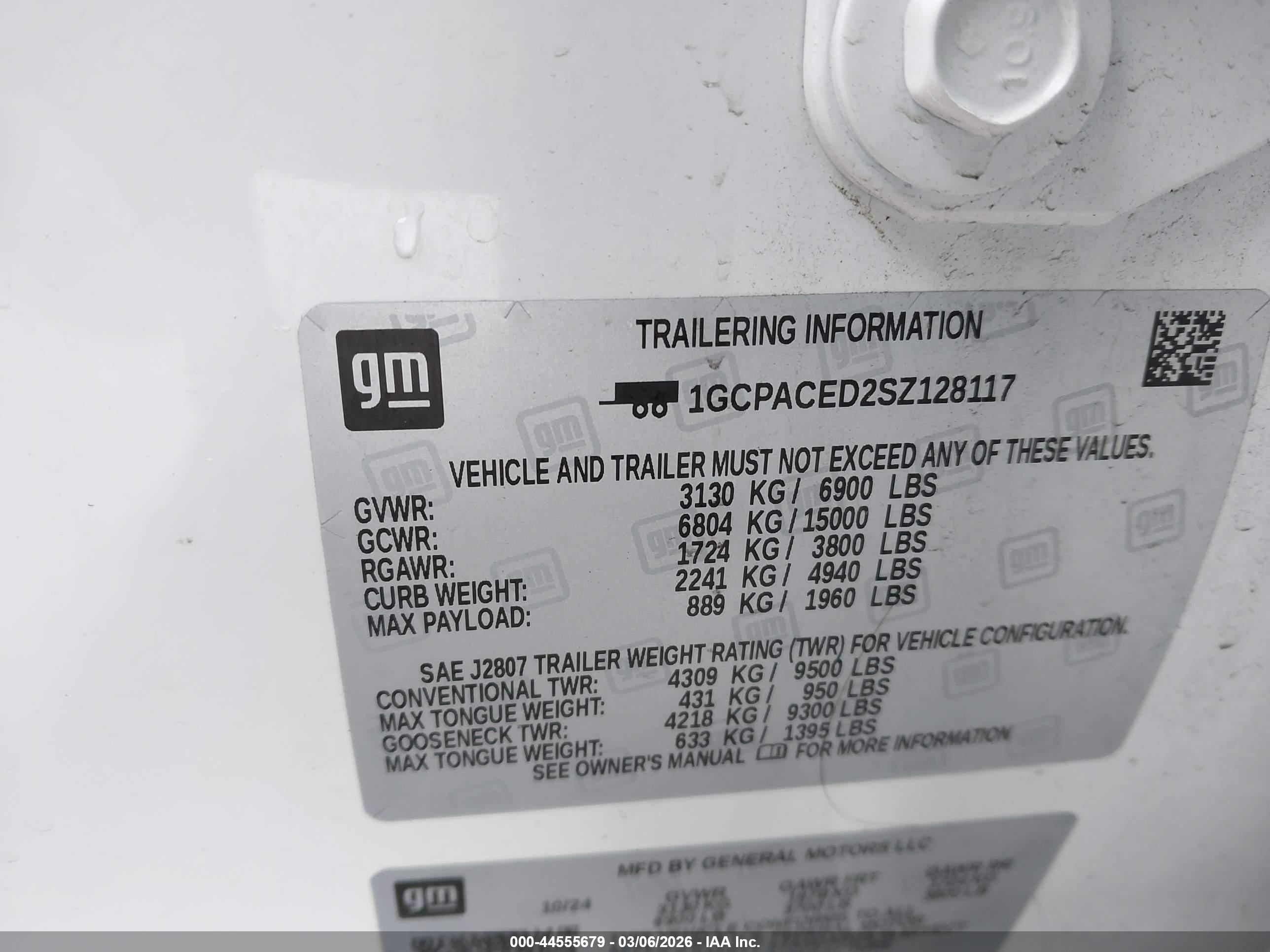 CHEVROLET SILVERADO image 9