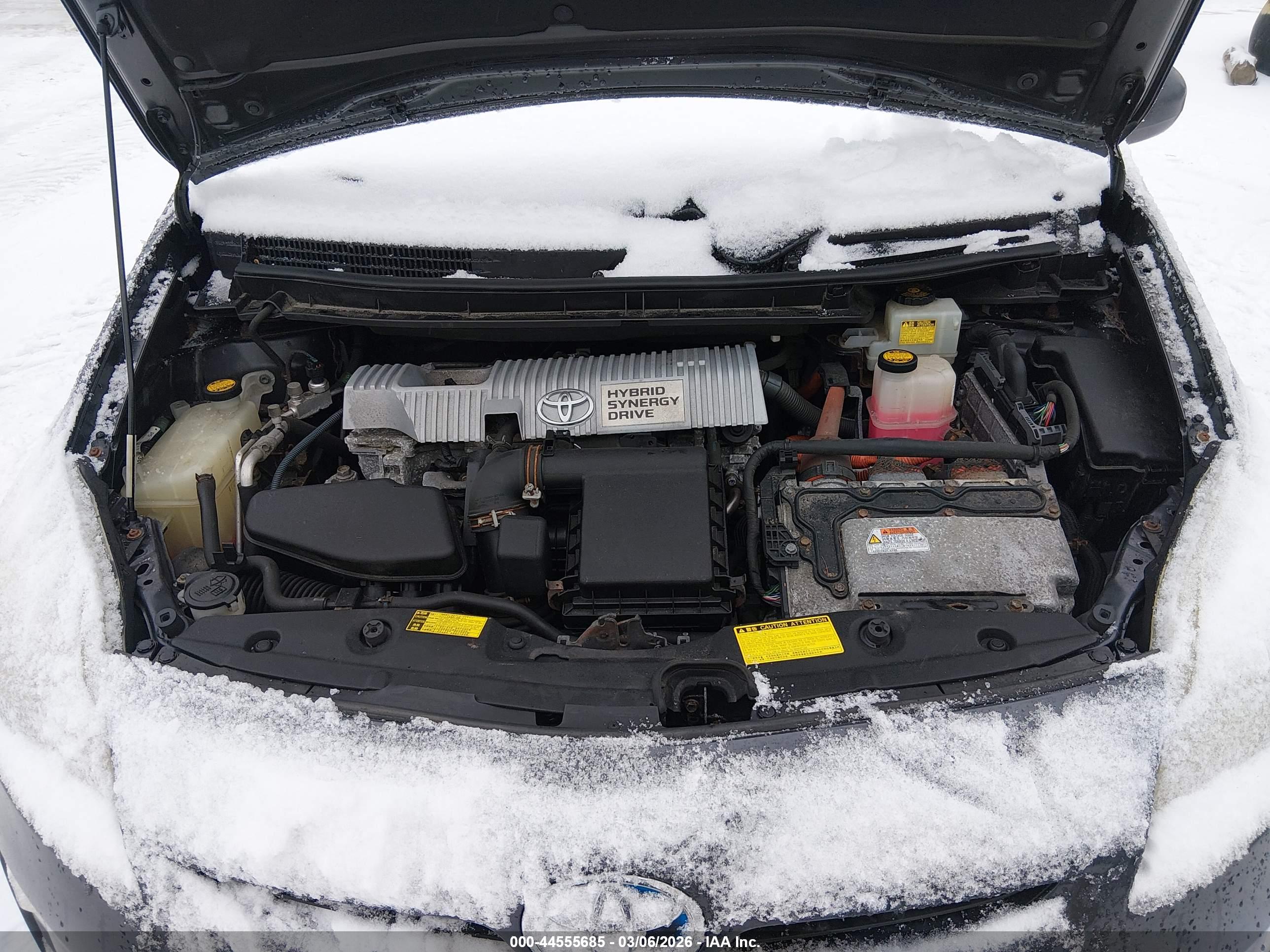 TOYOTA PRIUS image 10