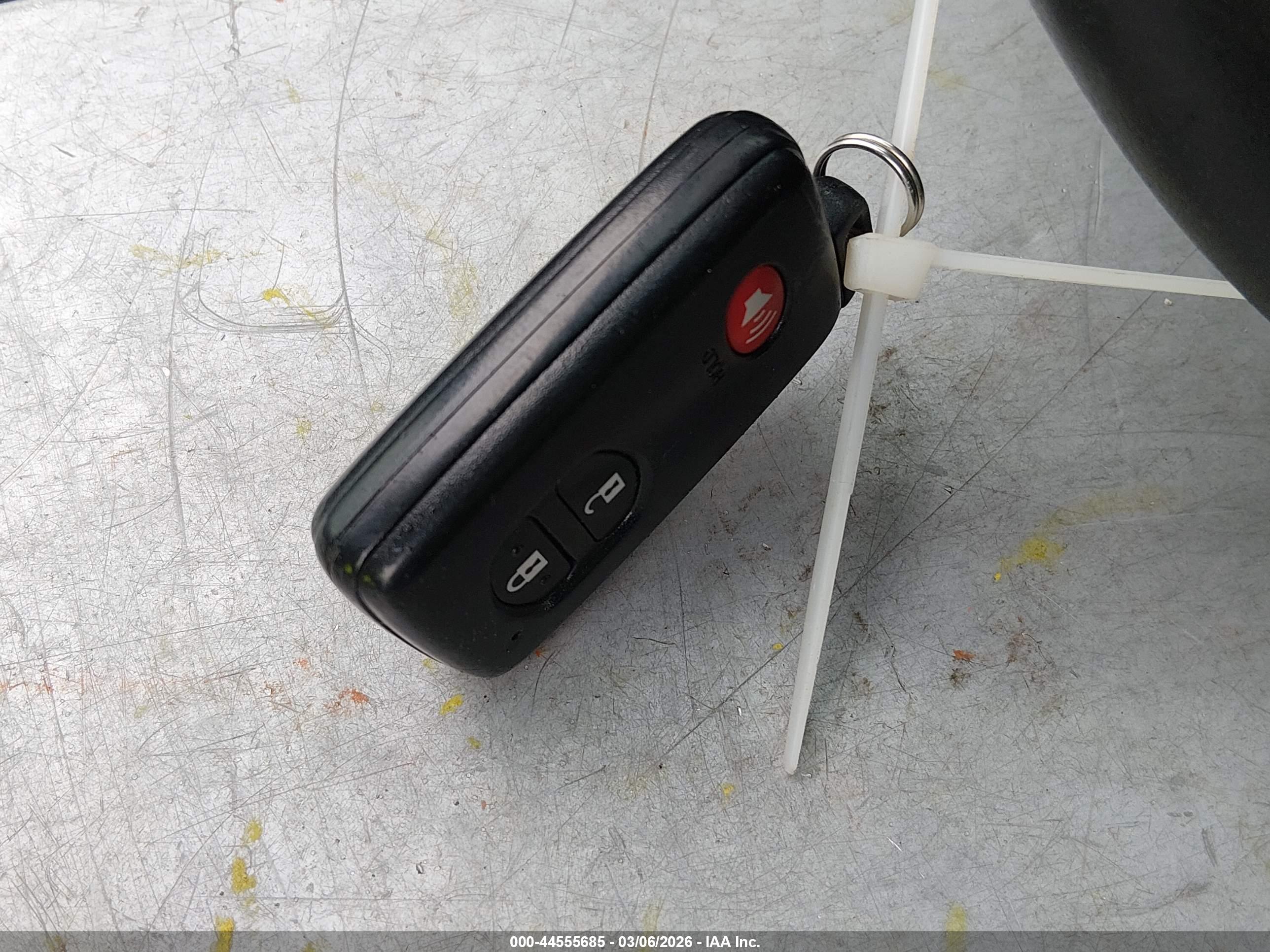 TOYOTA PRIUS image 11