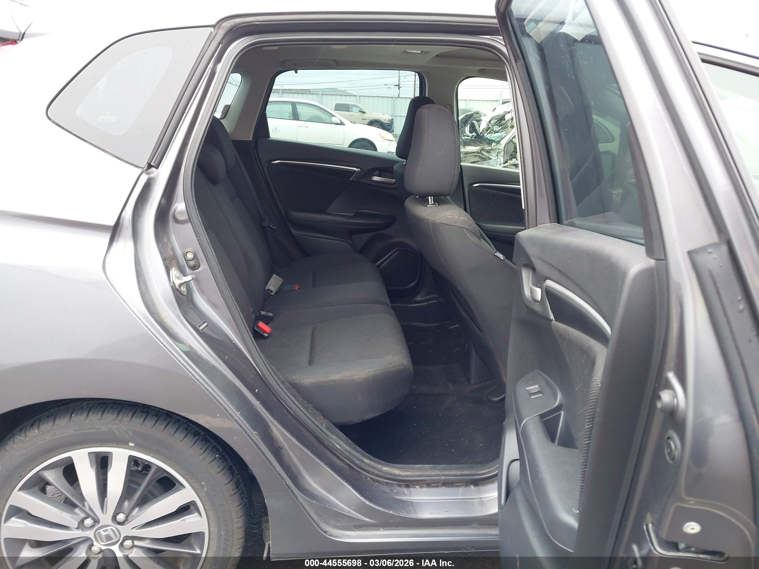 HONDA FIT image 8