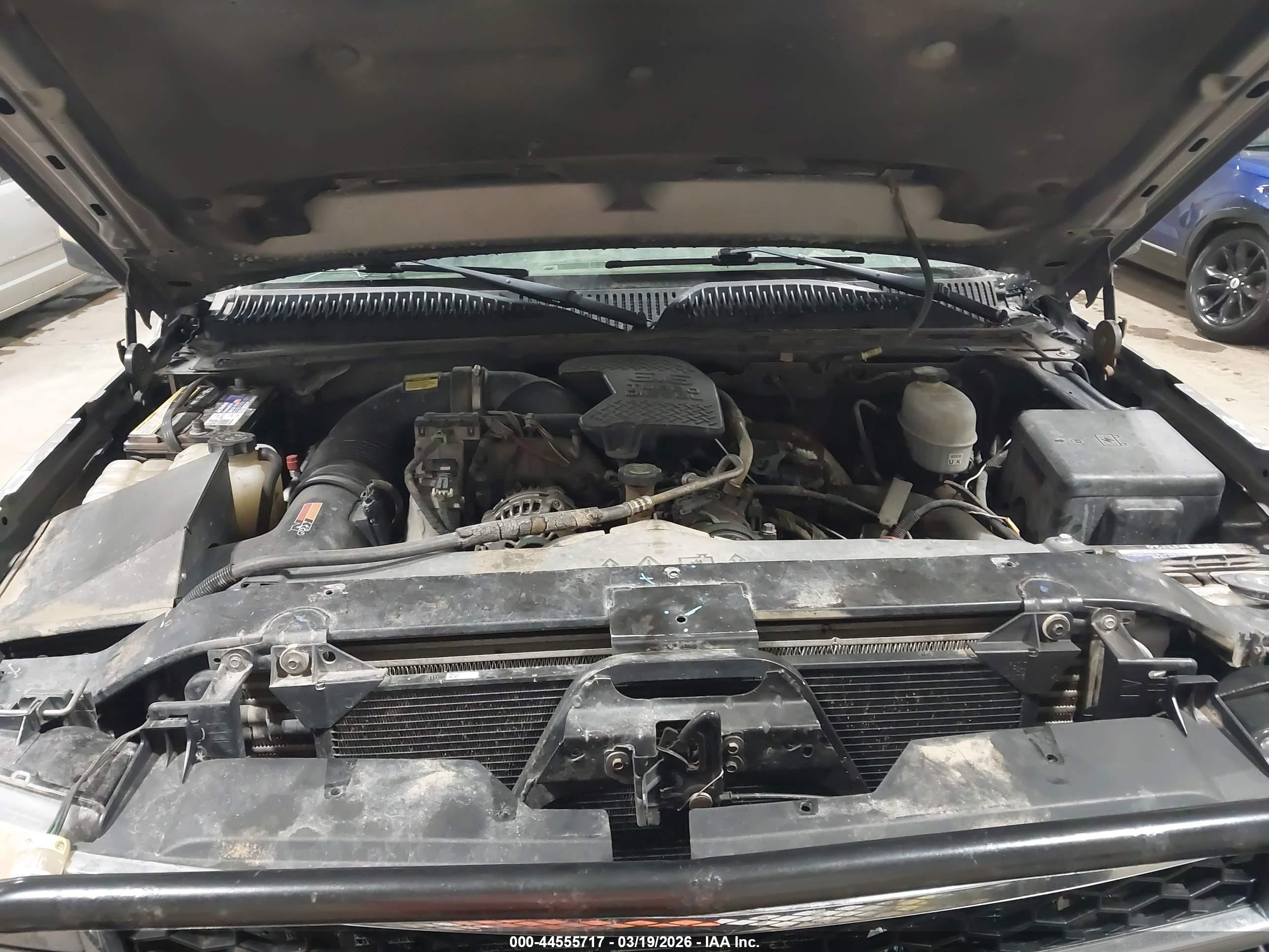 CHEVROLET SILVERADO image 6
