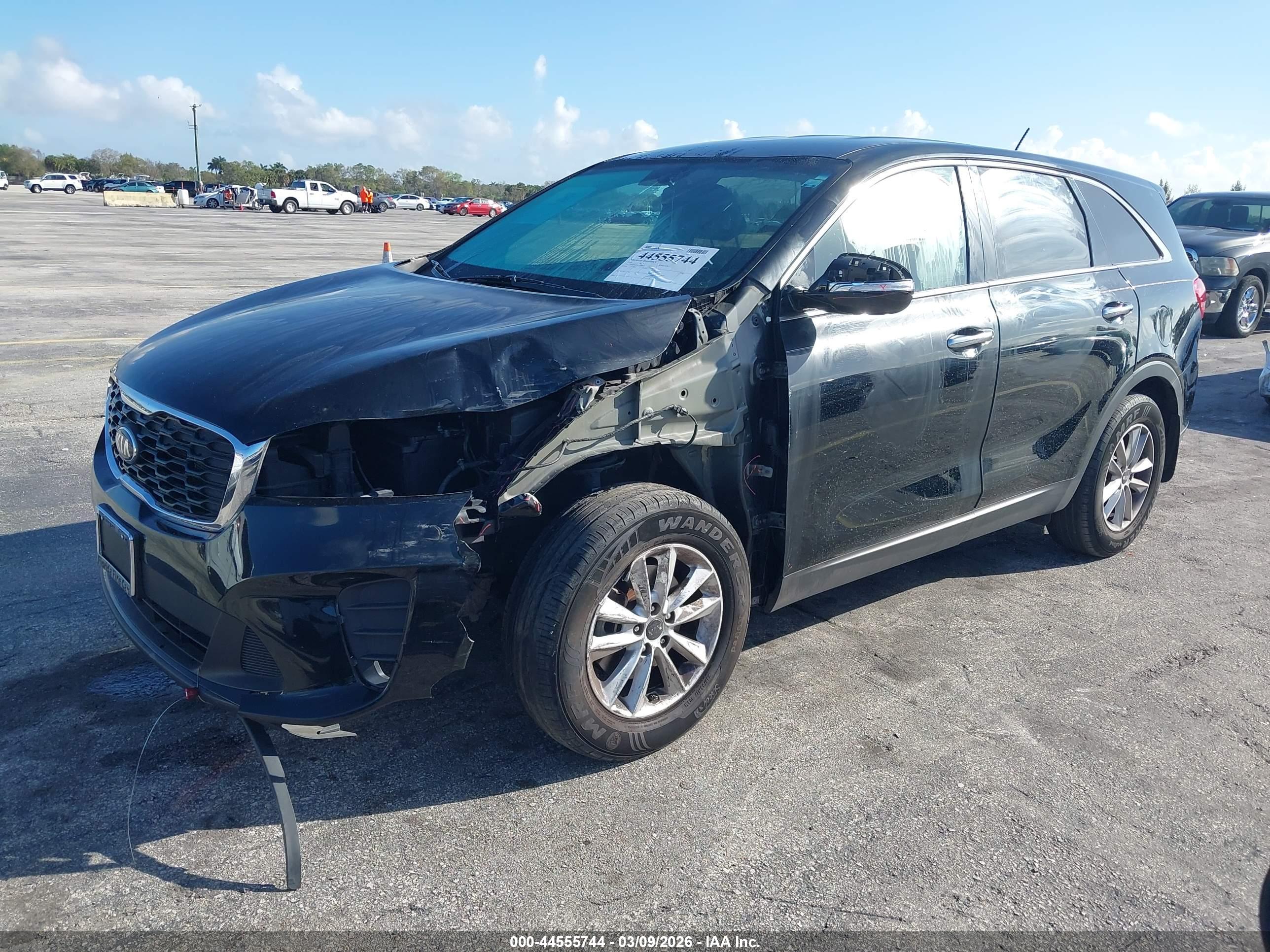 KIA SORENTO image 6