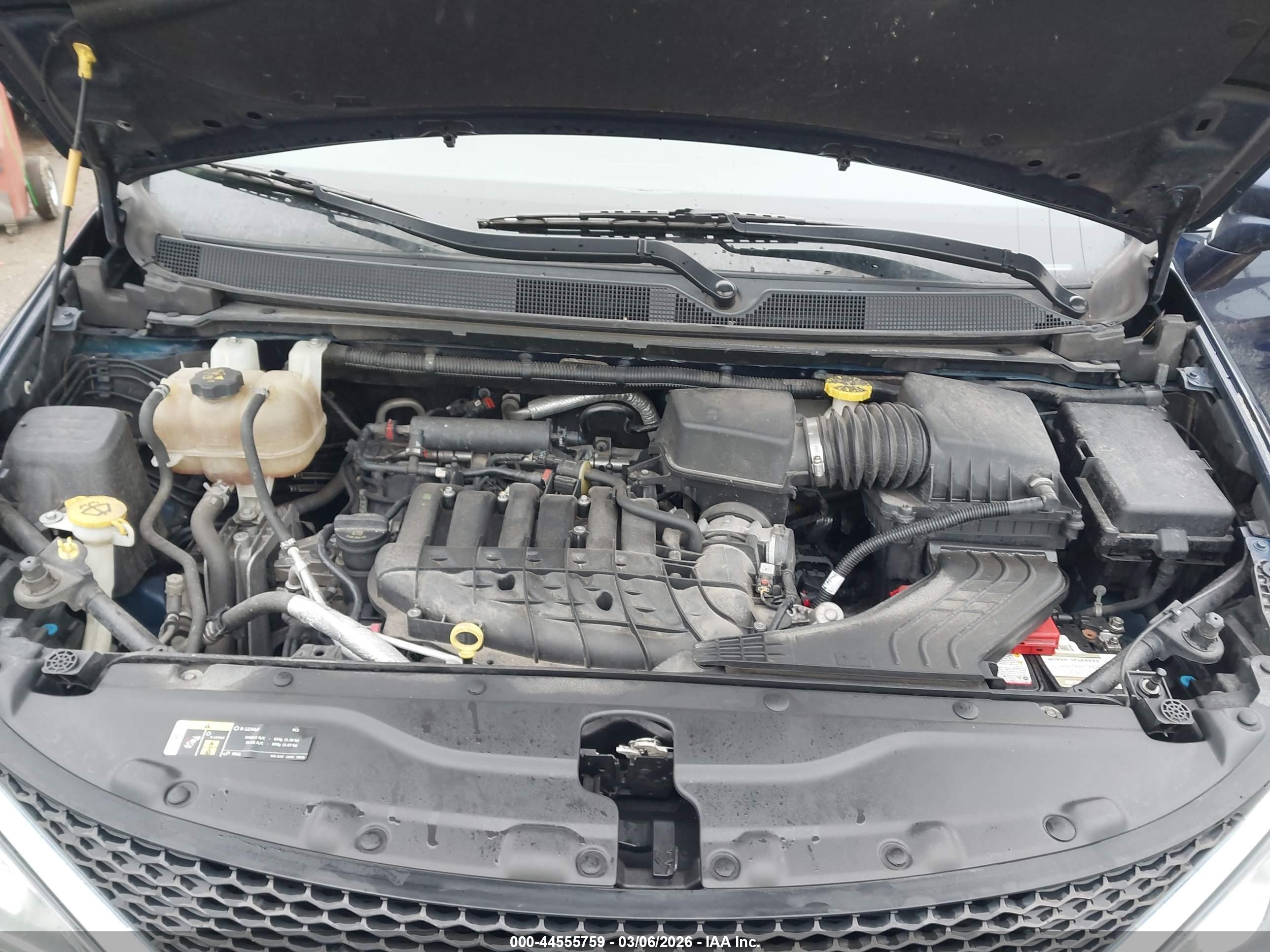 CHRYSLER PACIFICA image 10