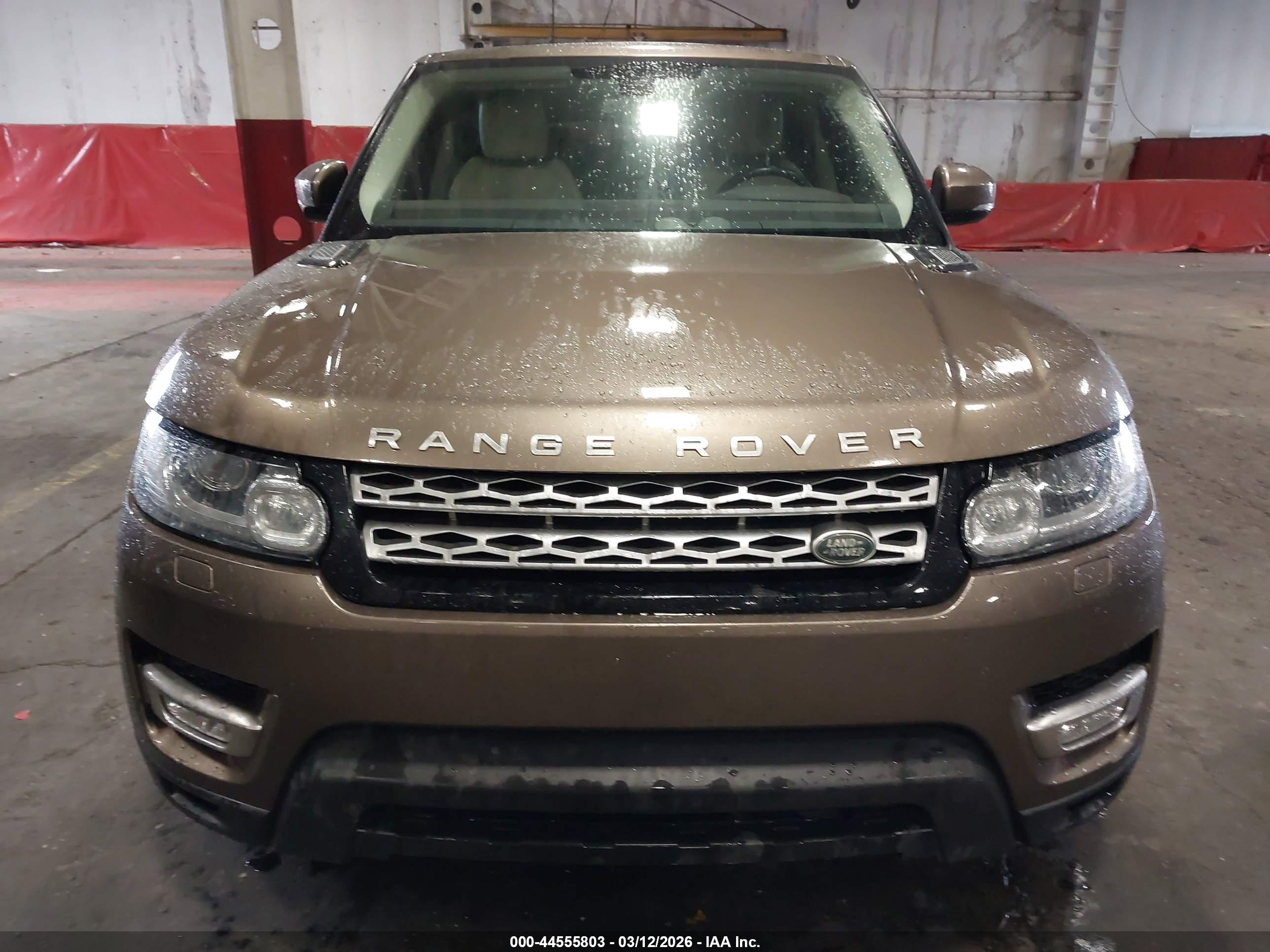 LAND ROVER image 6