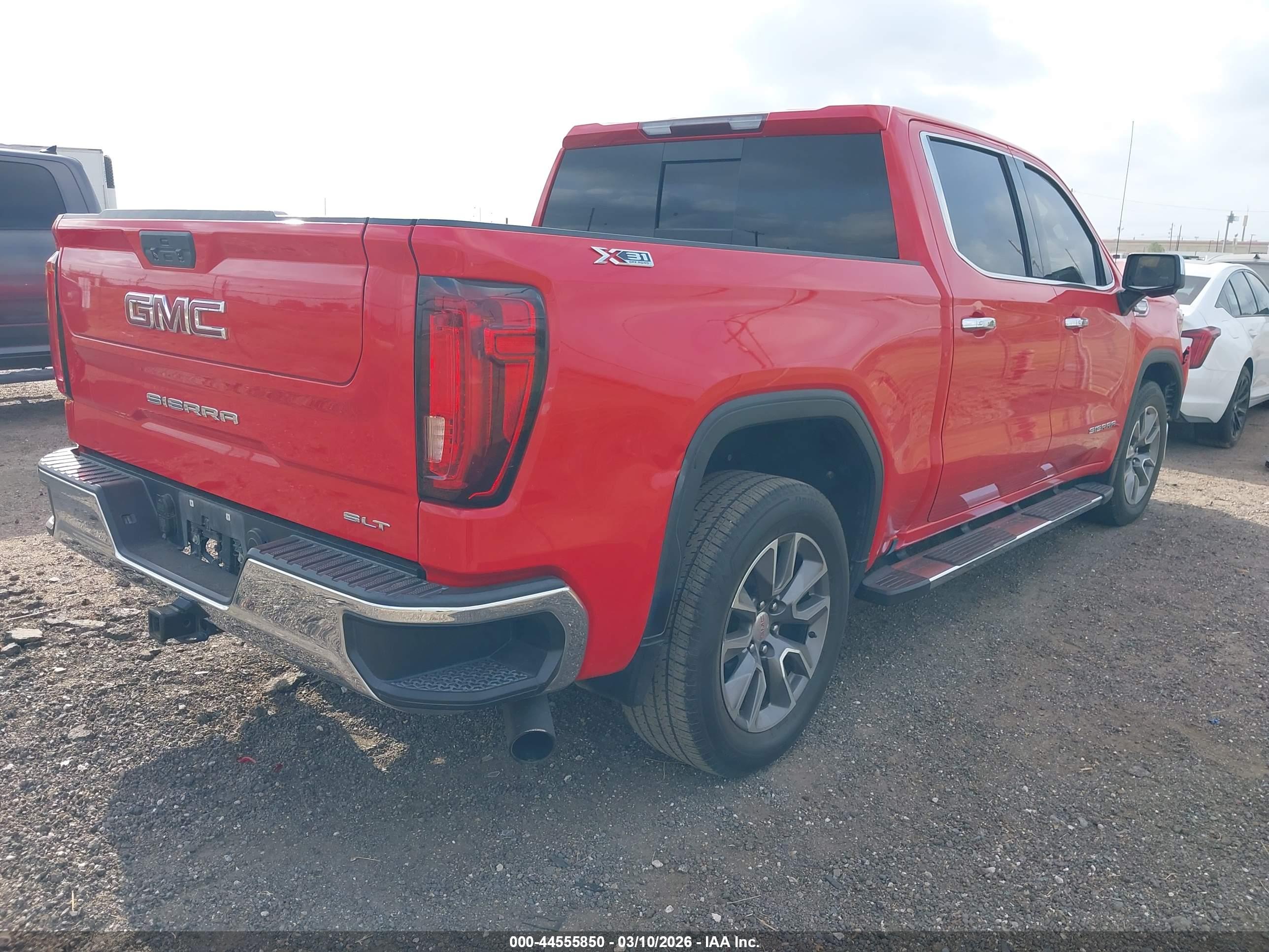 GMC SIERRA image 4