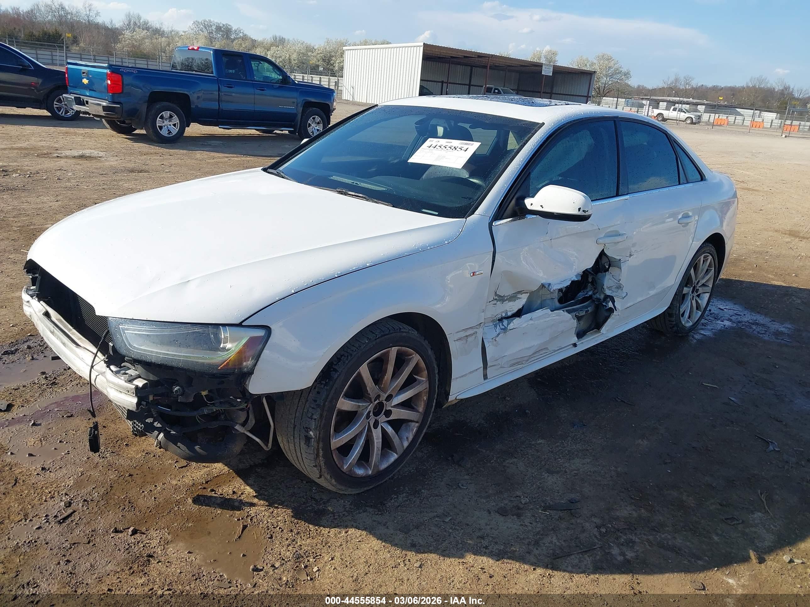 AUDI A4 image 2