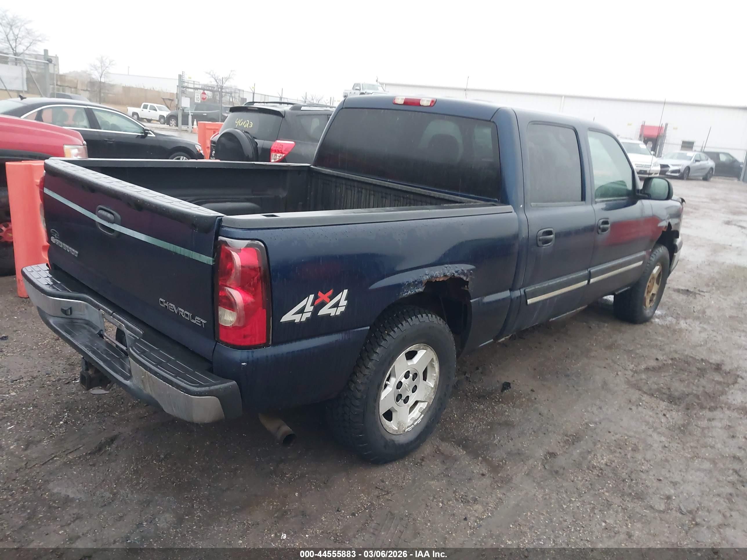CHEVROLET SILVERADO image 4