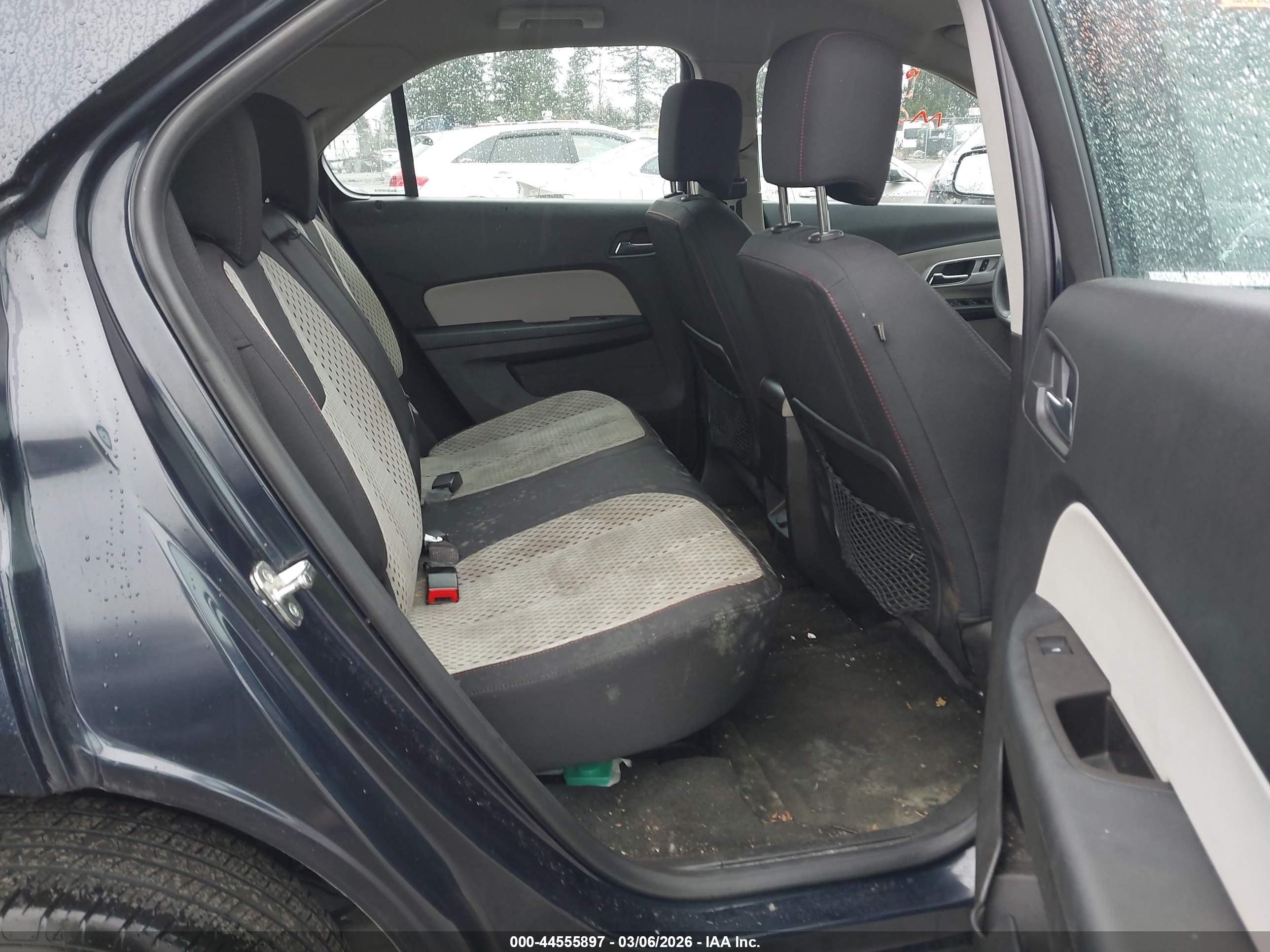 CHEVROLET EQUINOX image 8