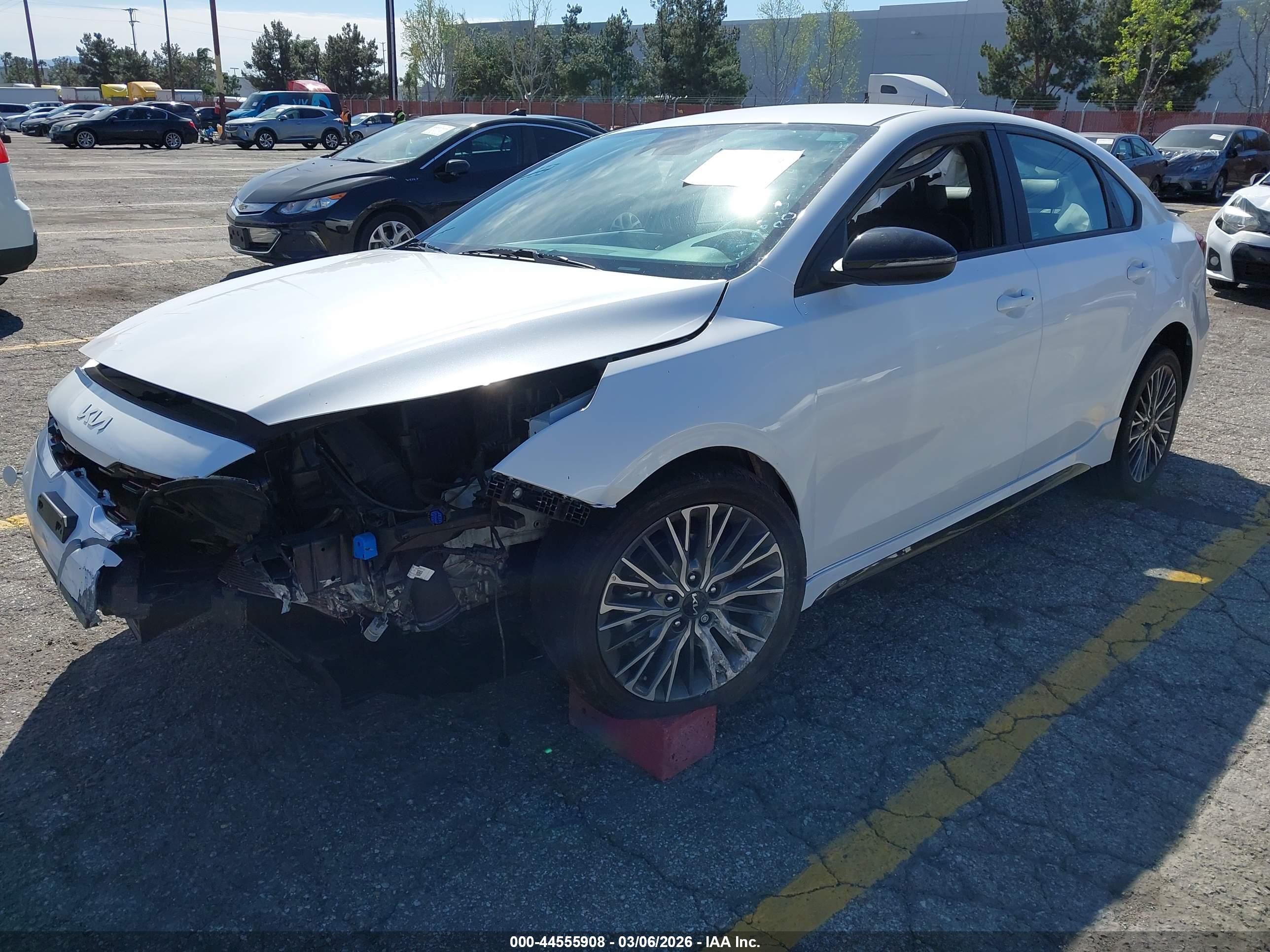 KIA FORTE image 2