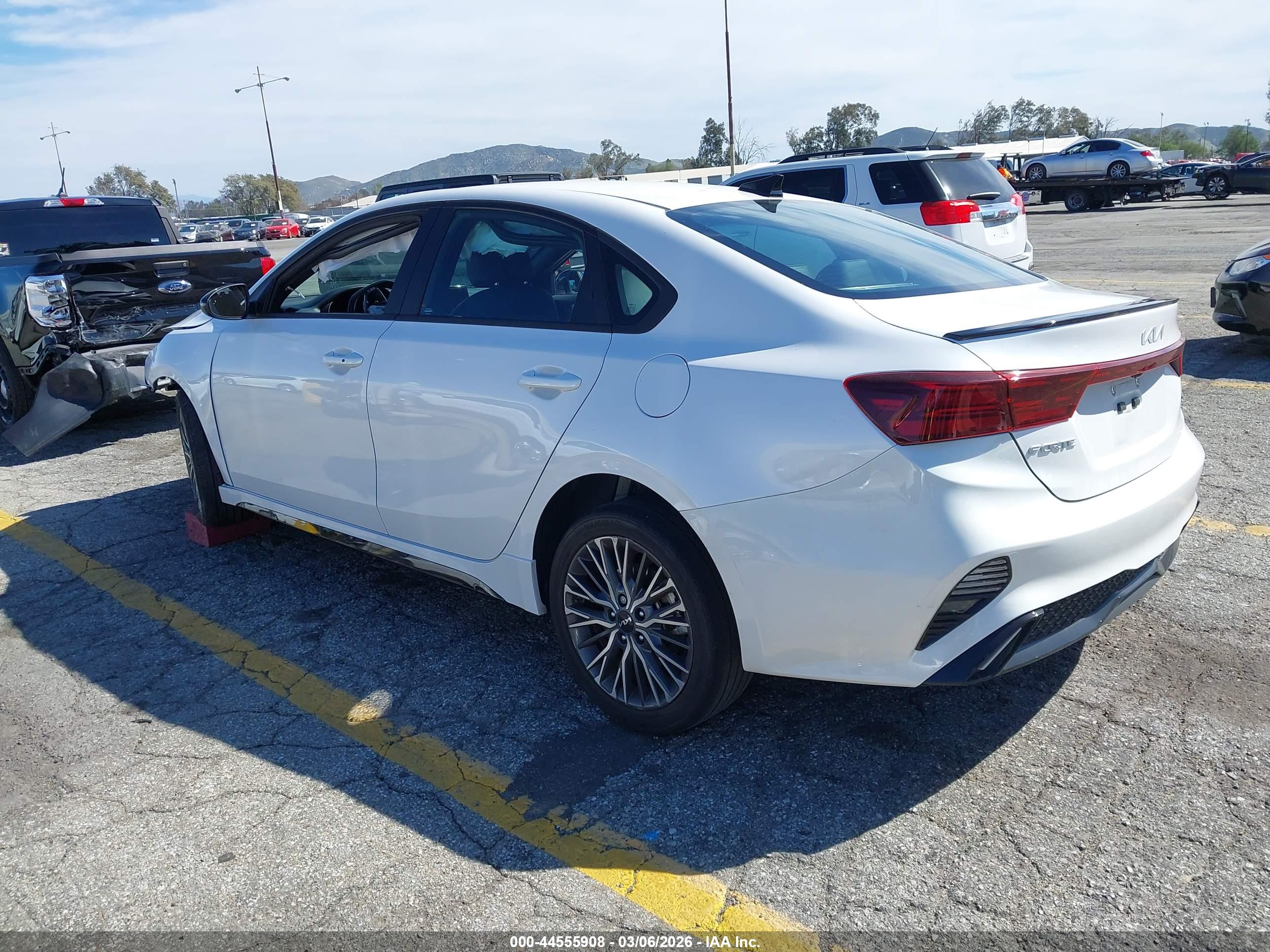KIA FORTE image 3
