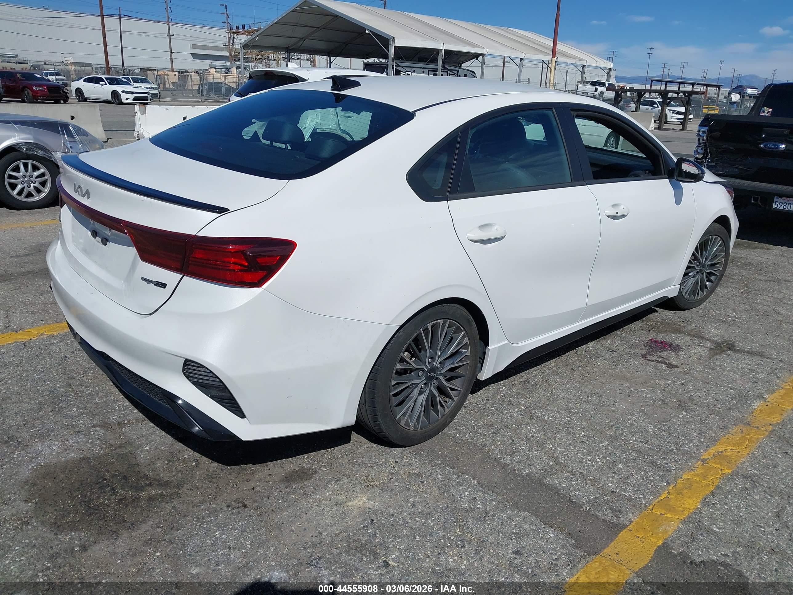 KIA FORTE image 4