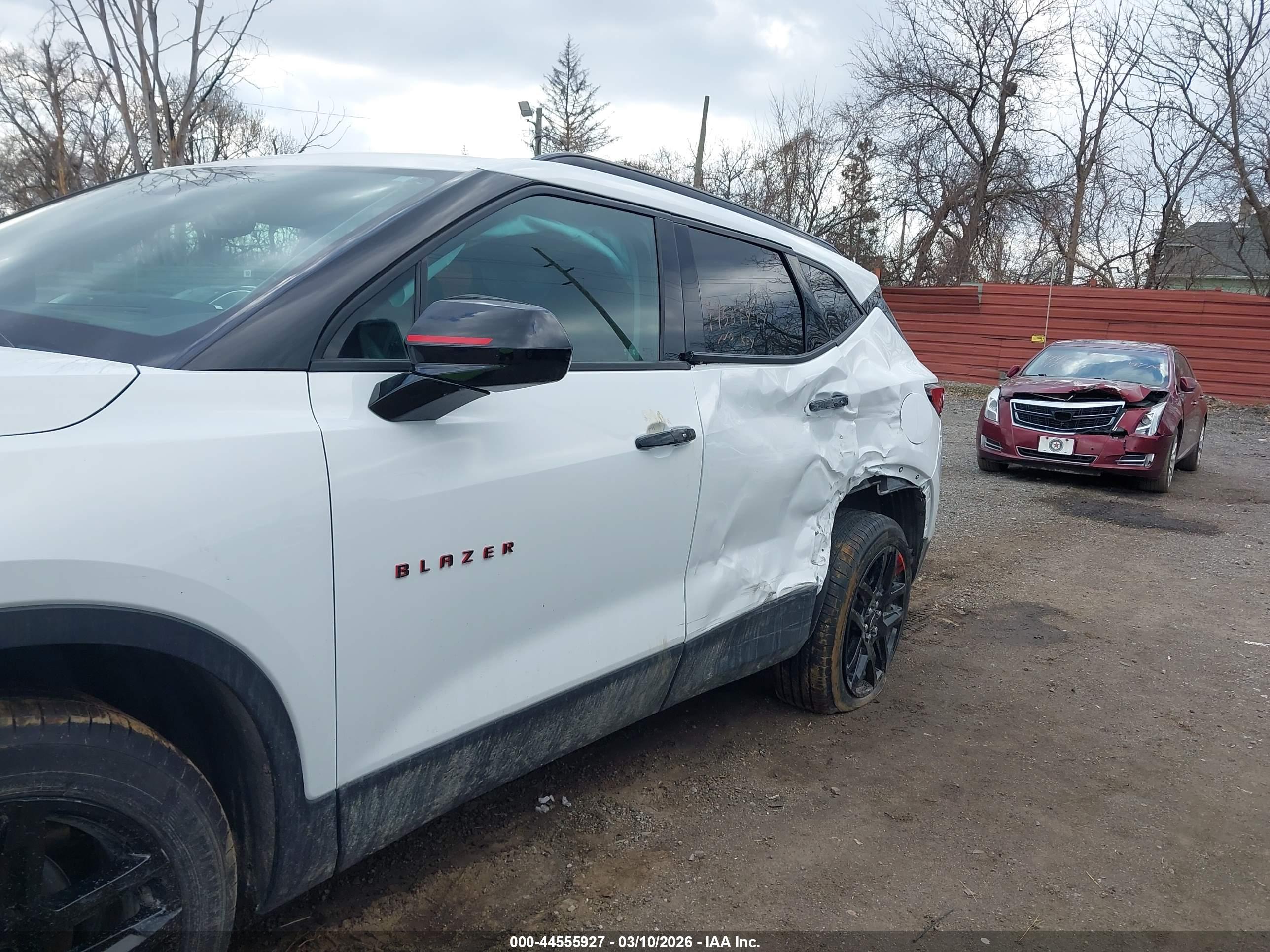 CHEVROLET BLAZER image 6