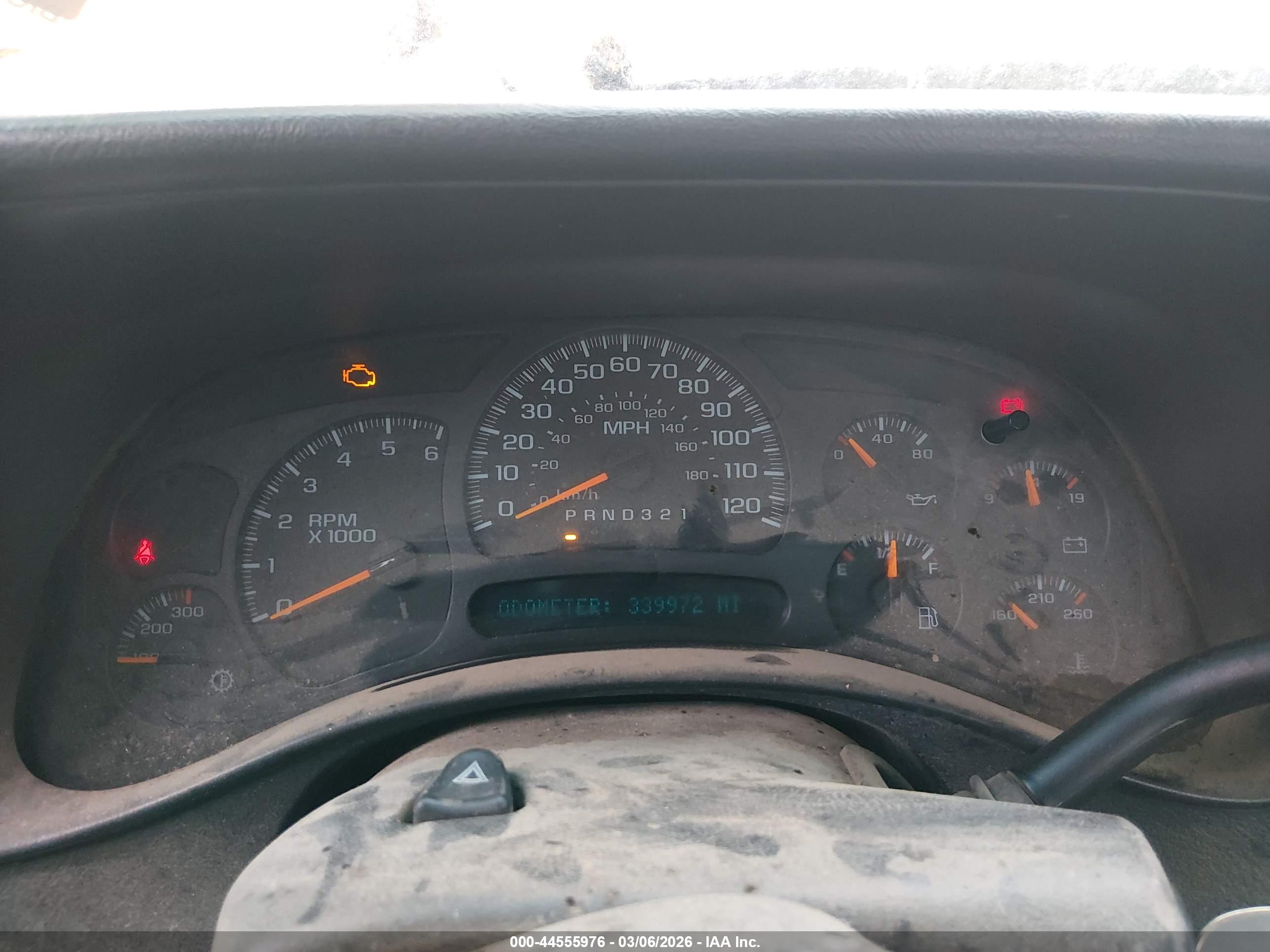 CHEVROLET SILVERADO image 7