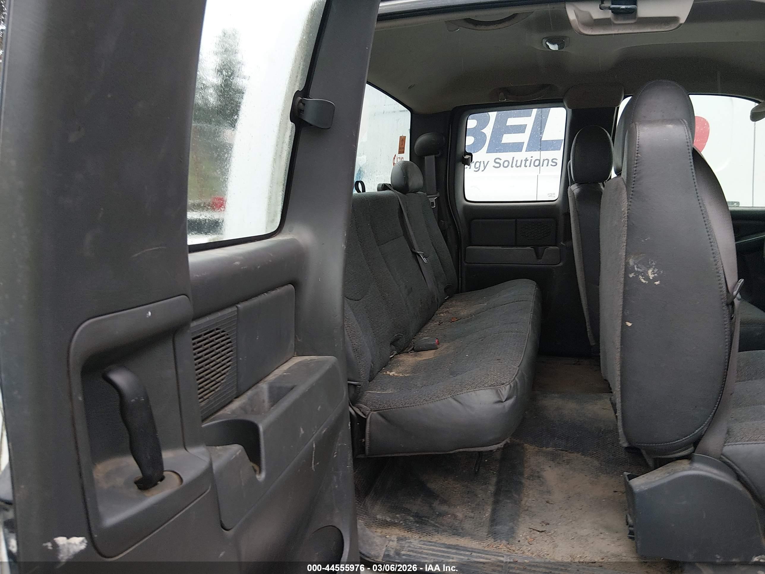 CHEVROLET SILVERADO image 8