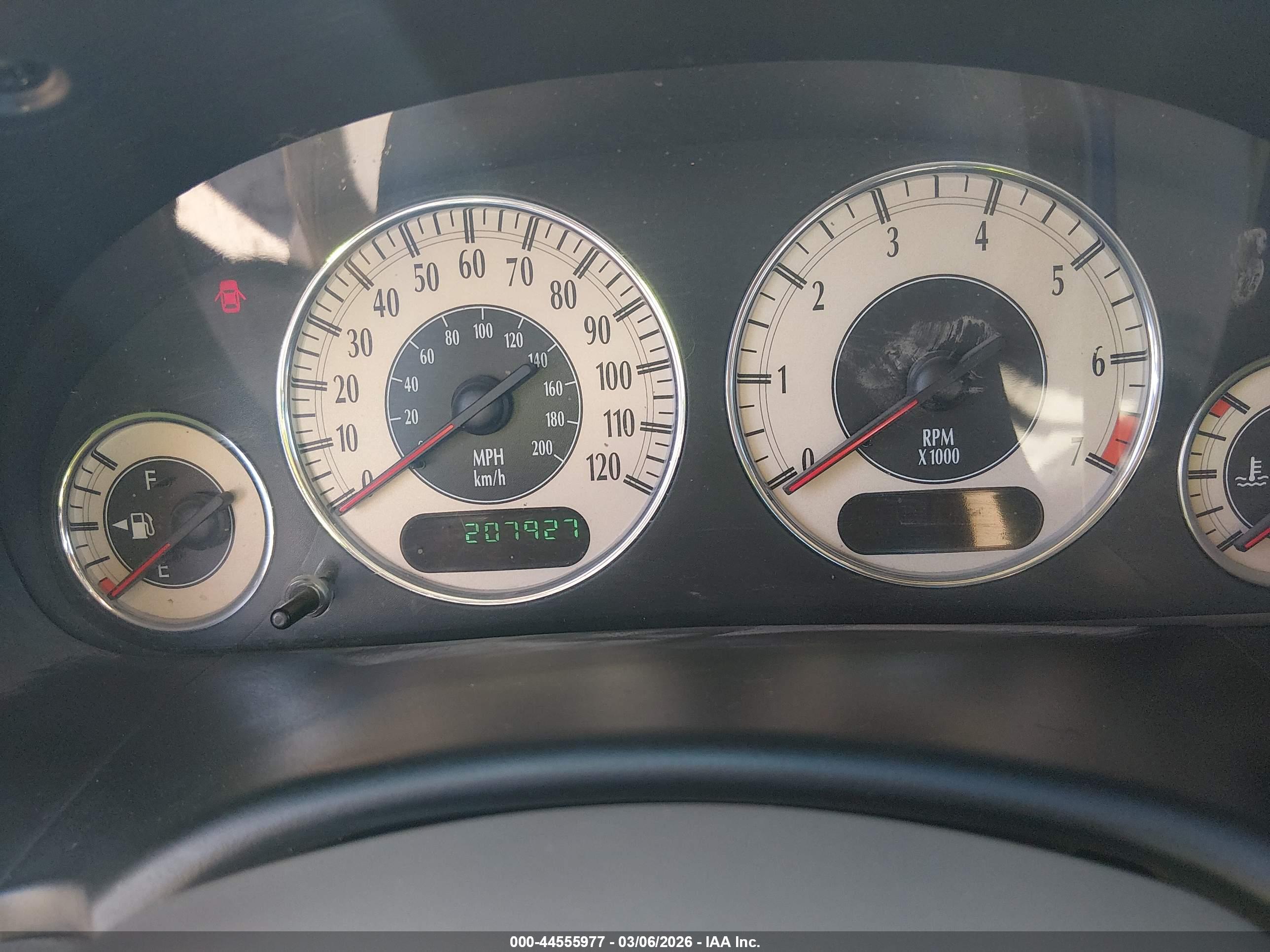 CHRYSLER TOWN image 7