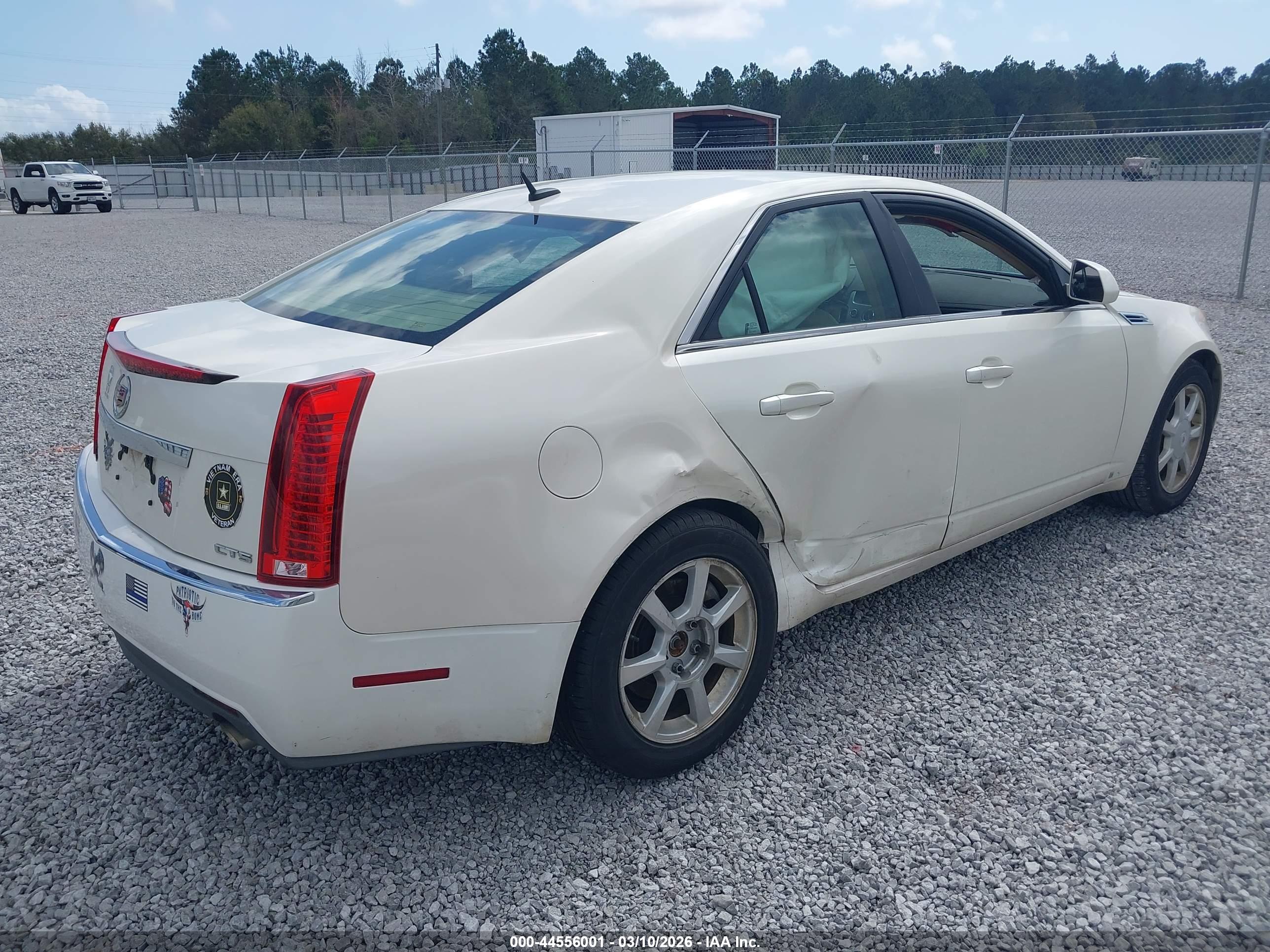 CADILLAC CTS image 4