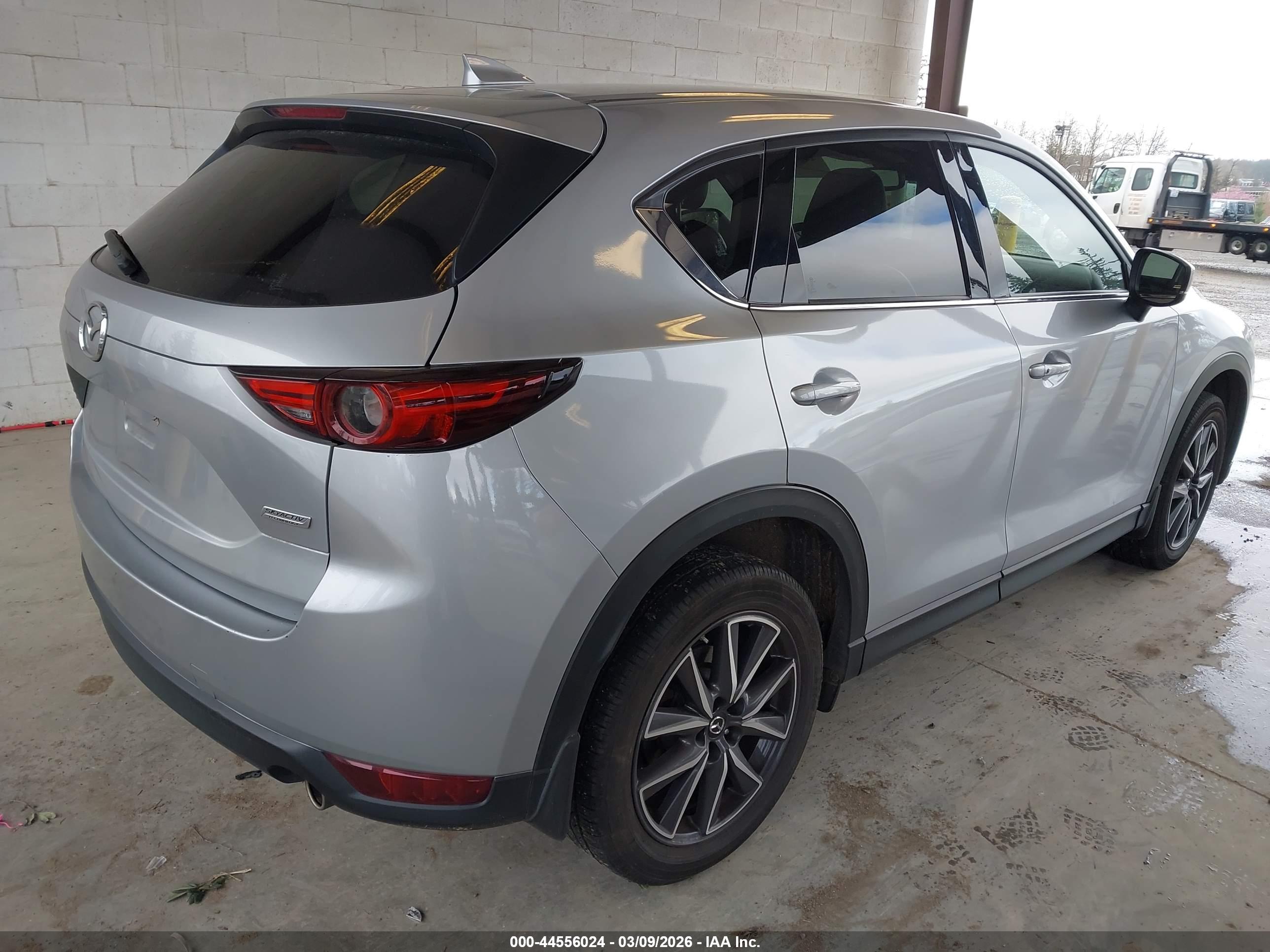 MAZDA CX-5 image 4