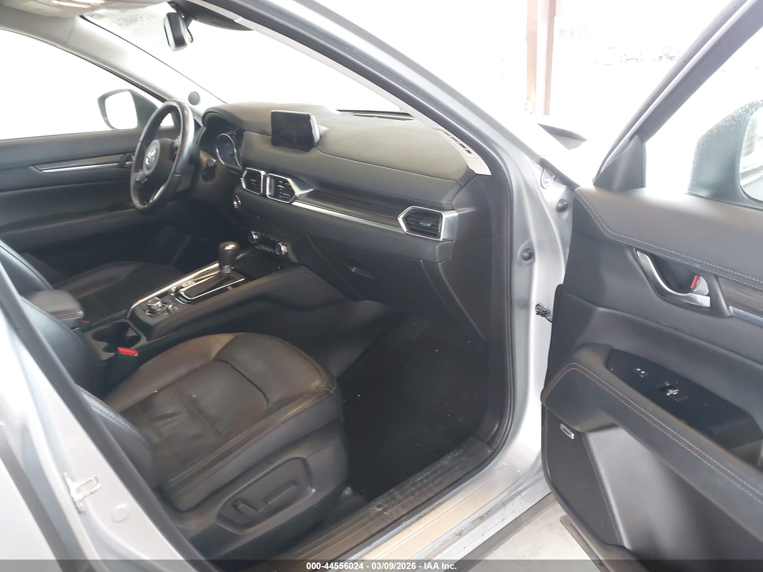 MAZDA CX-5 image 5