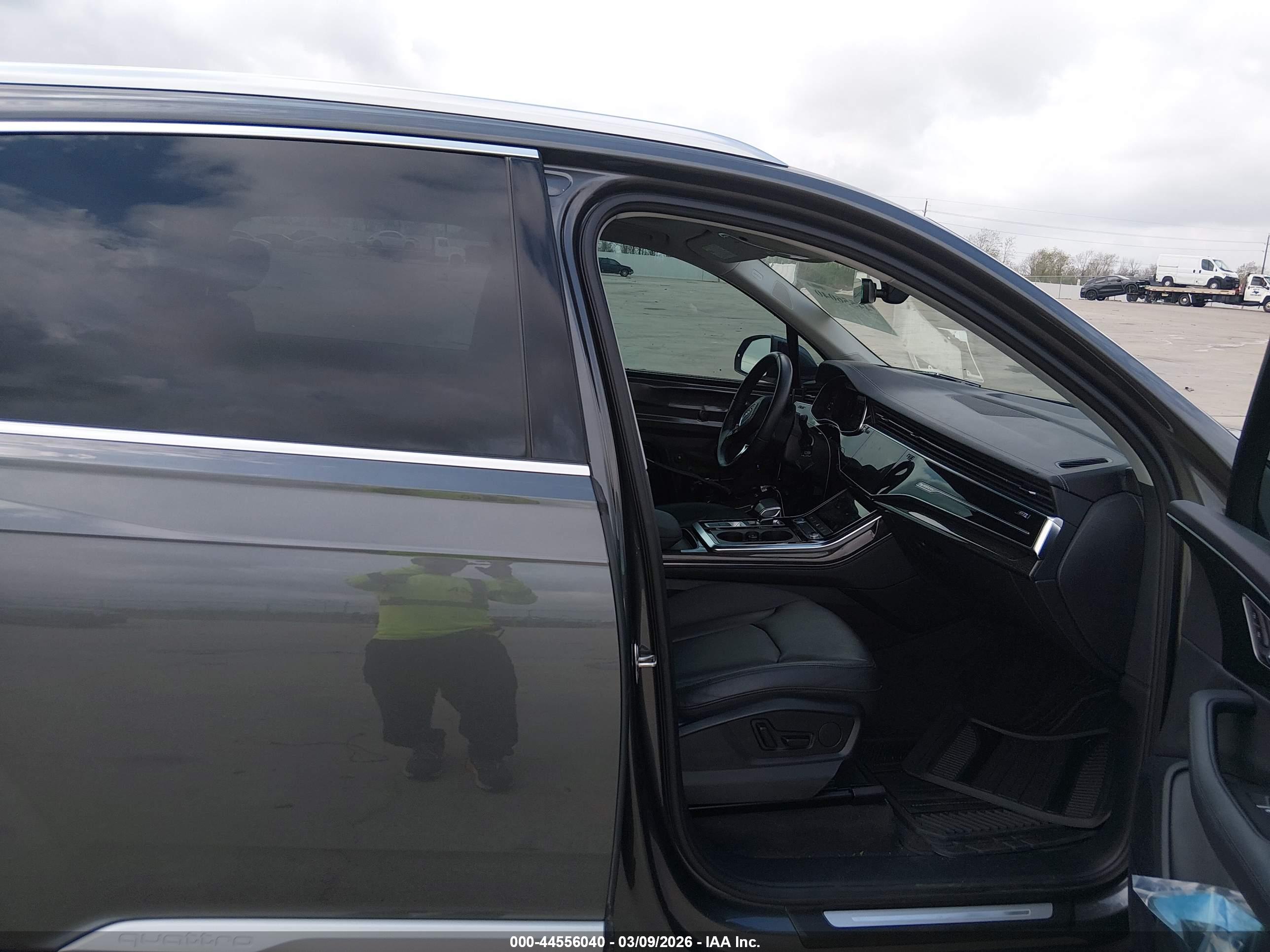 AUDI Q7 image 5