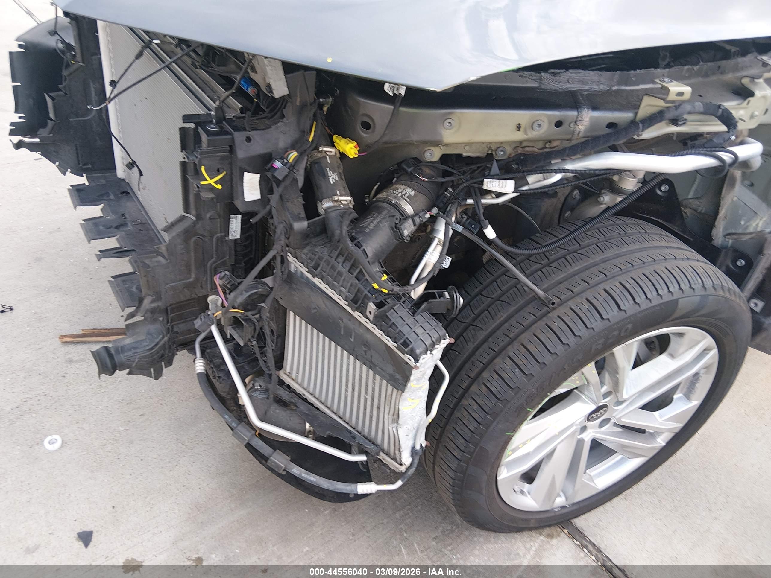 AUDI Q7 image 6