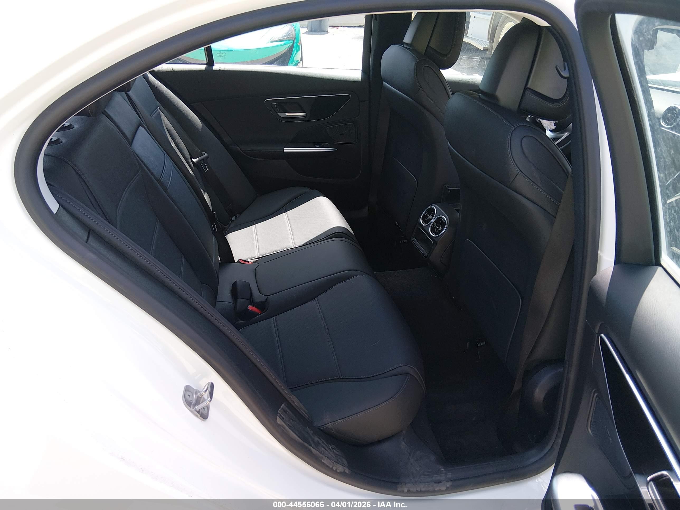 MERCEDES-BENZ C image 8