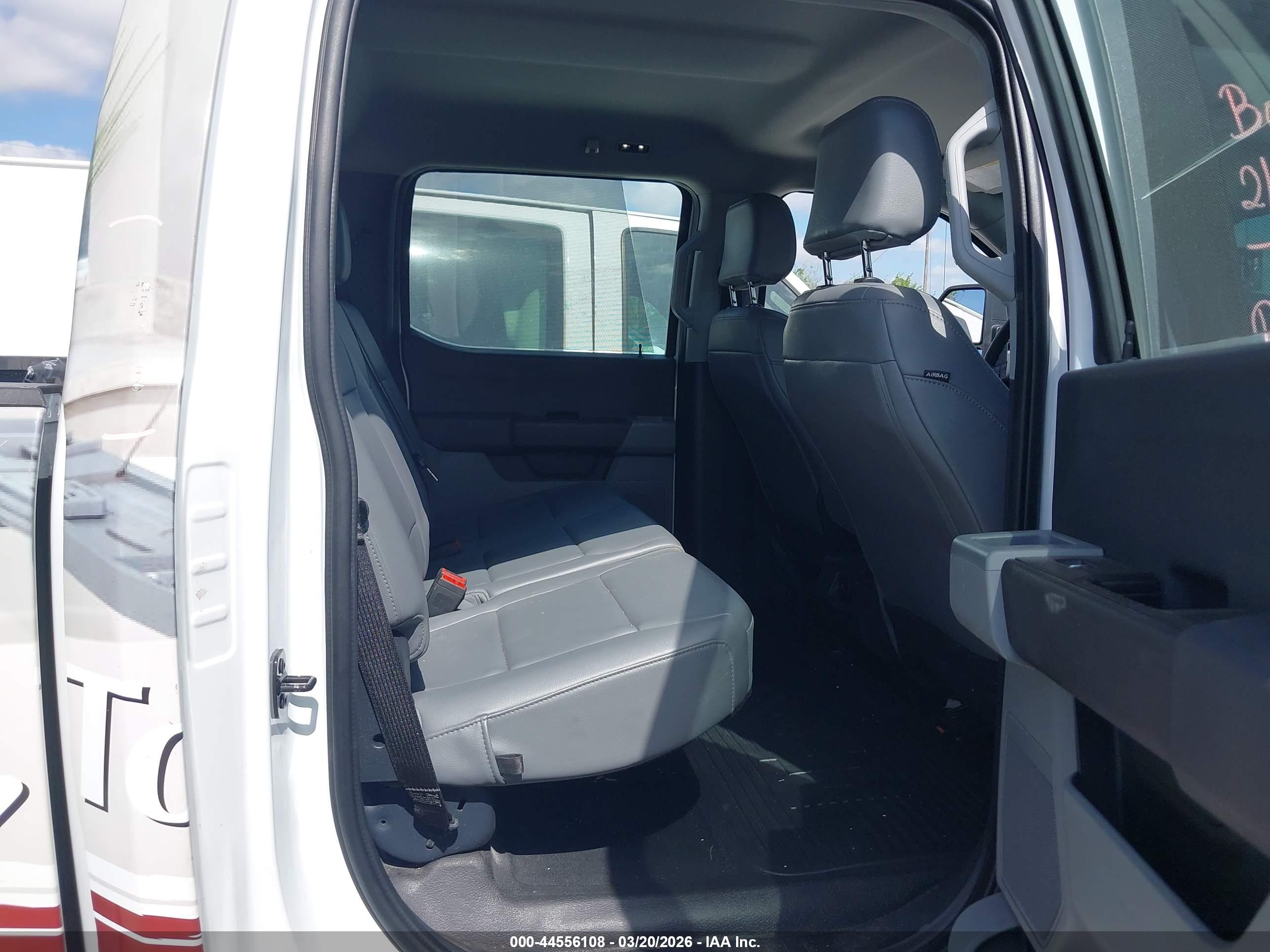 FORD F-250 image 8
