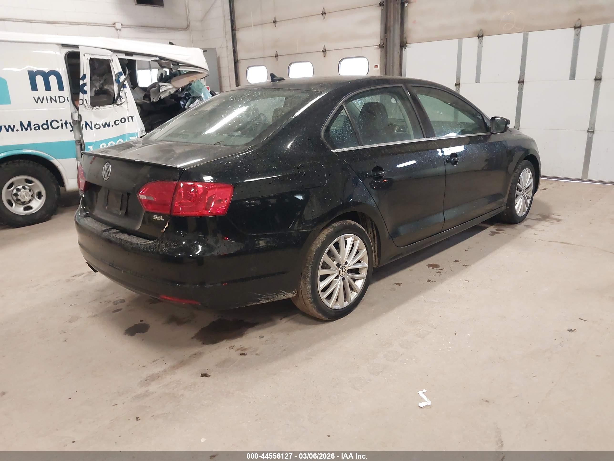 VOLKSWAGEN JETTA image 4