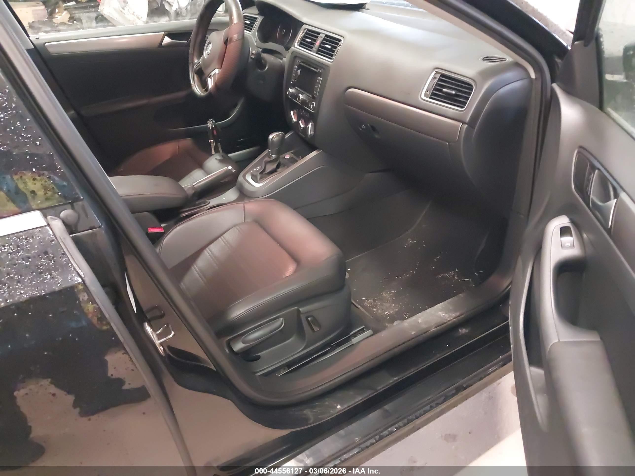 VOLKSWAGEN JETTA image 5