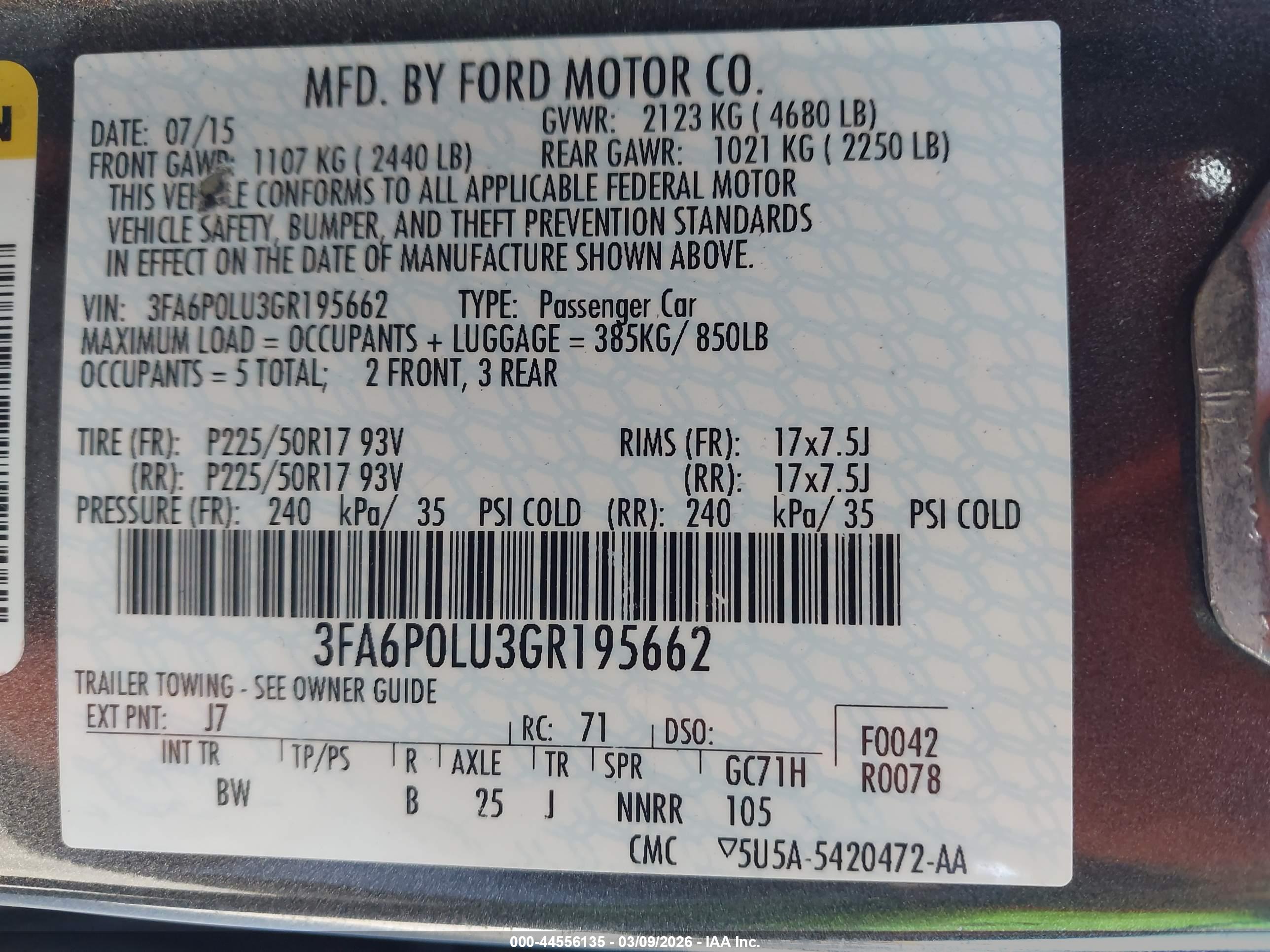 FORD FUSION image 9