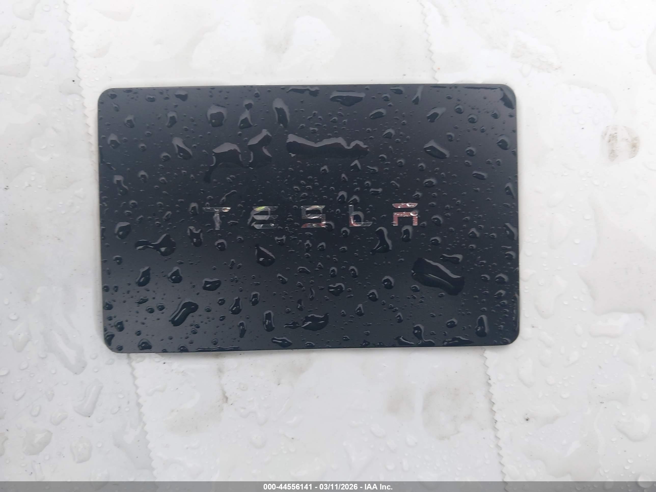 TESLA MODEL image 11