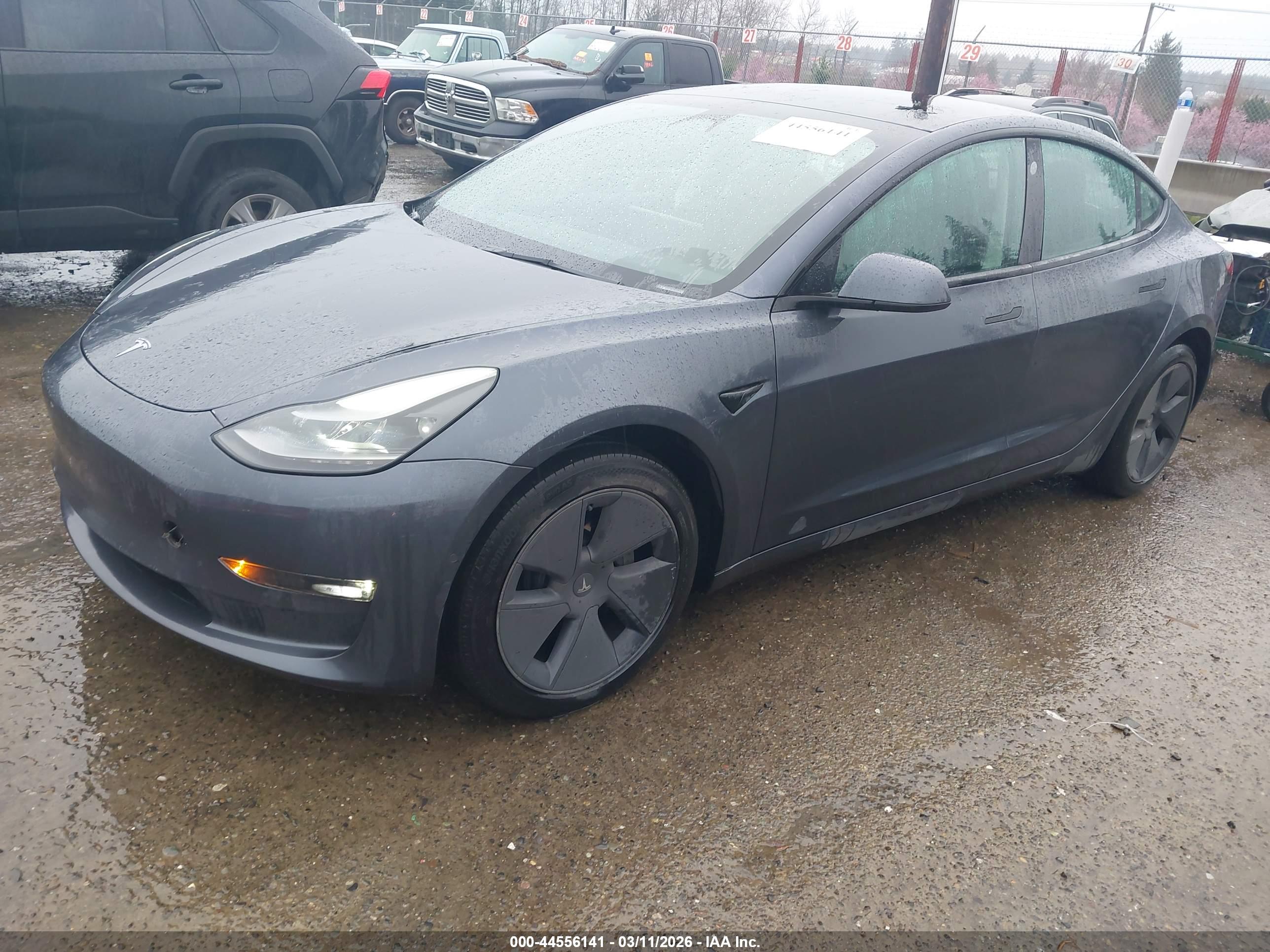 TESLA MODEL image 2