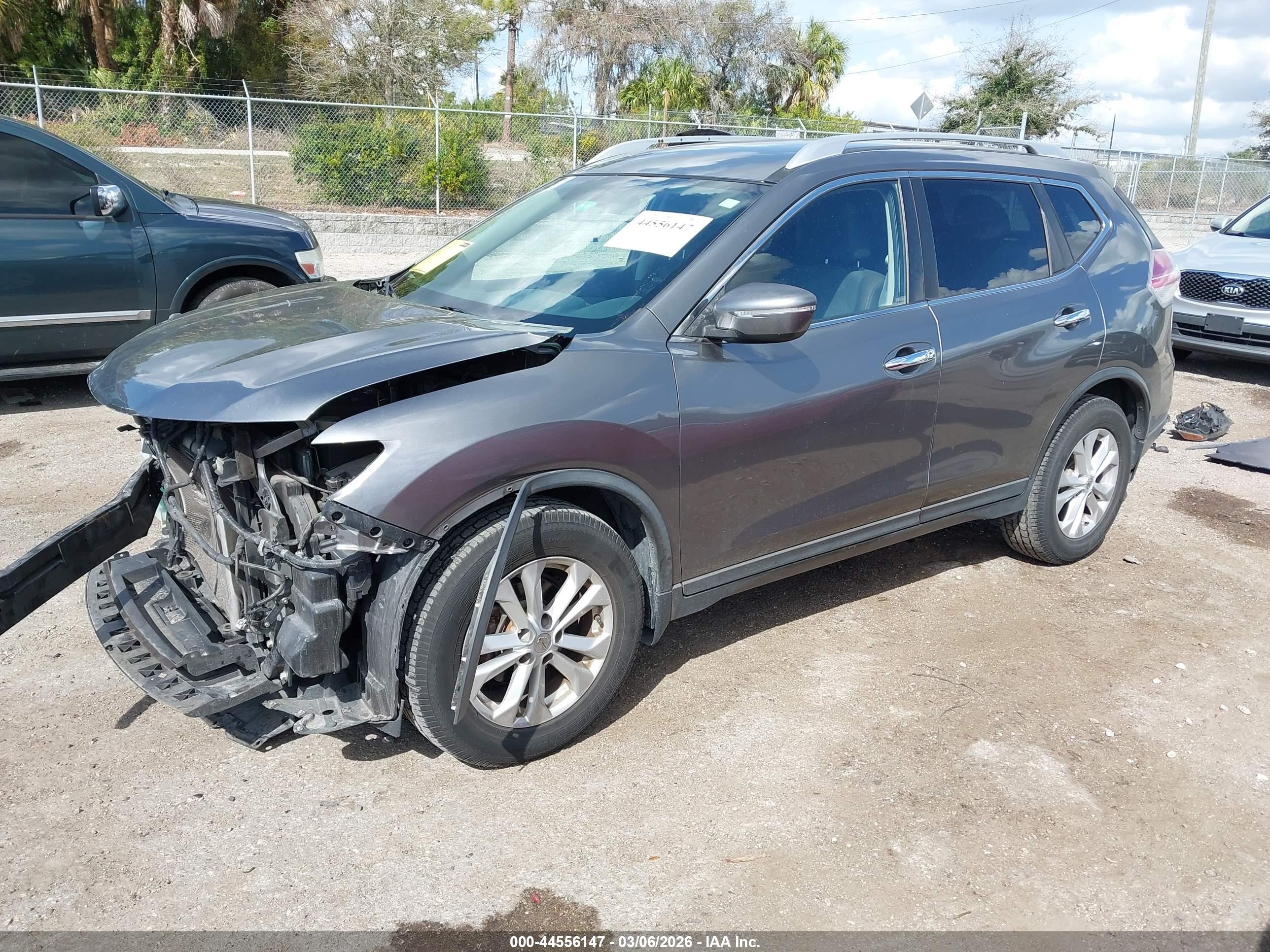 NISSAN ROGUE image 2