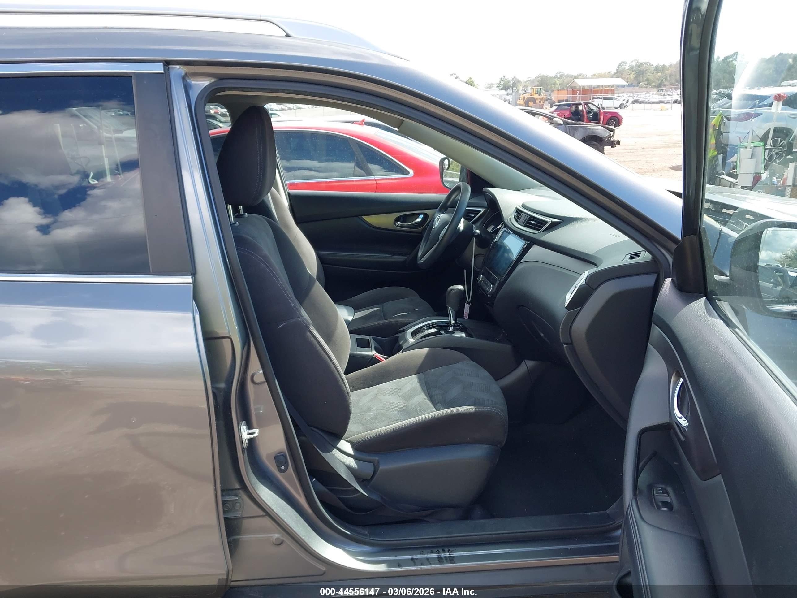 NISSAN ROGUE image 5
